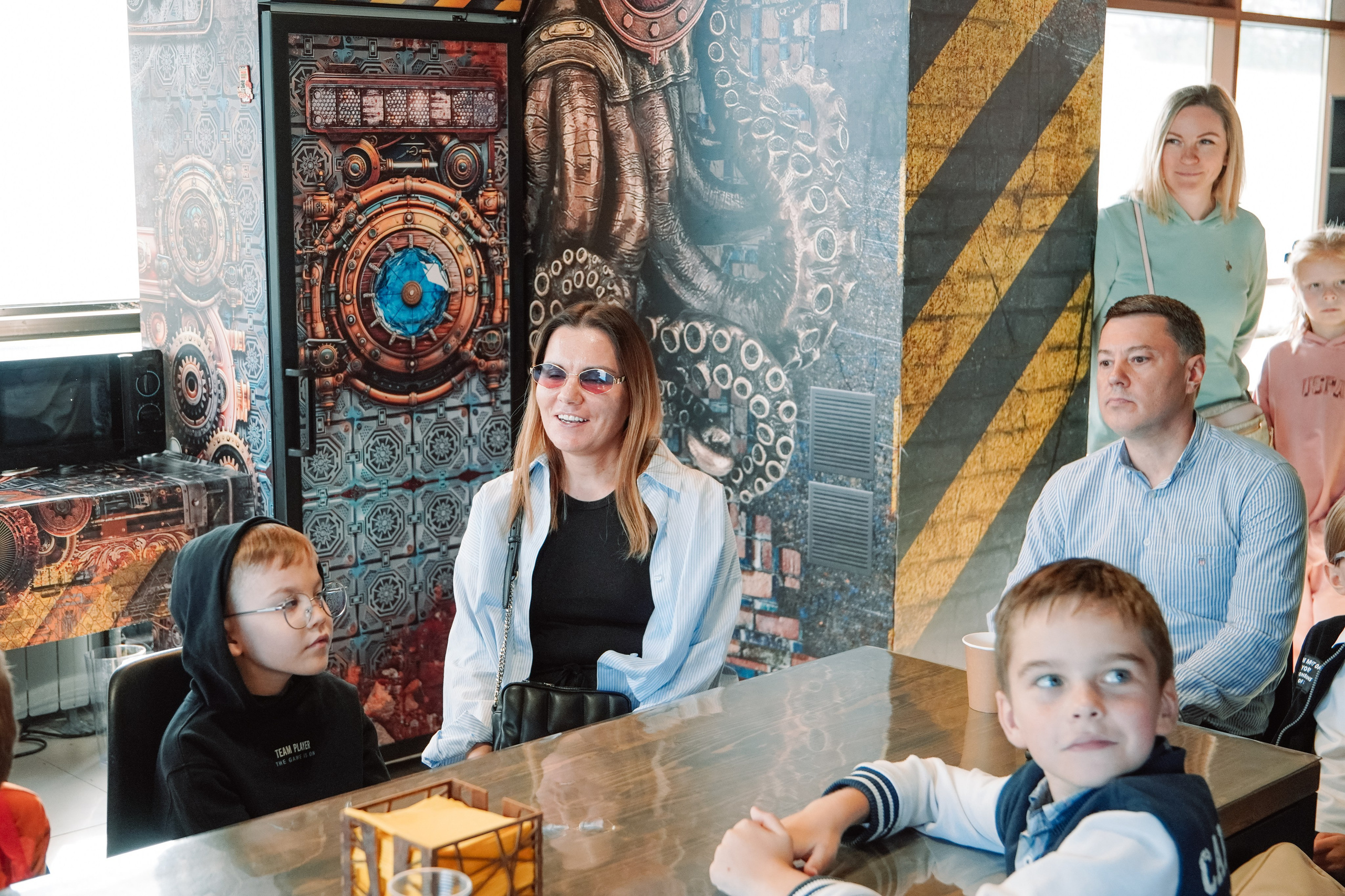 PEKA_POHUDEL. Фото | Видео Контент Мишель Ватаманюк