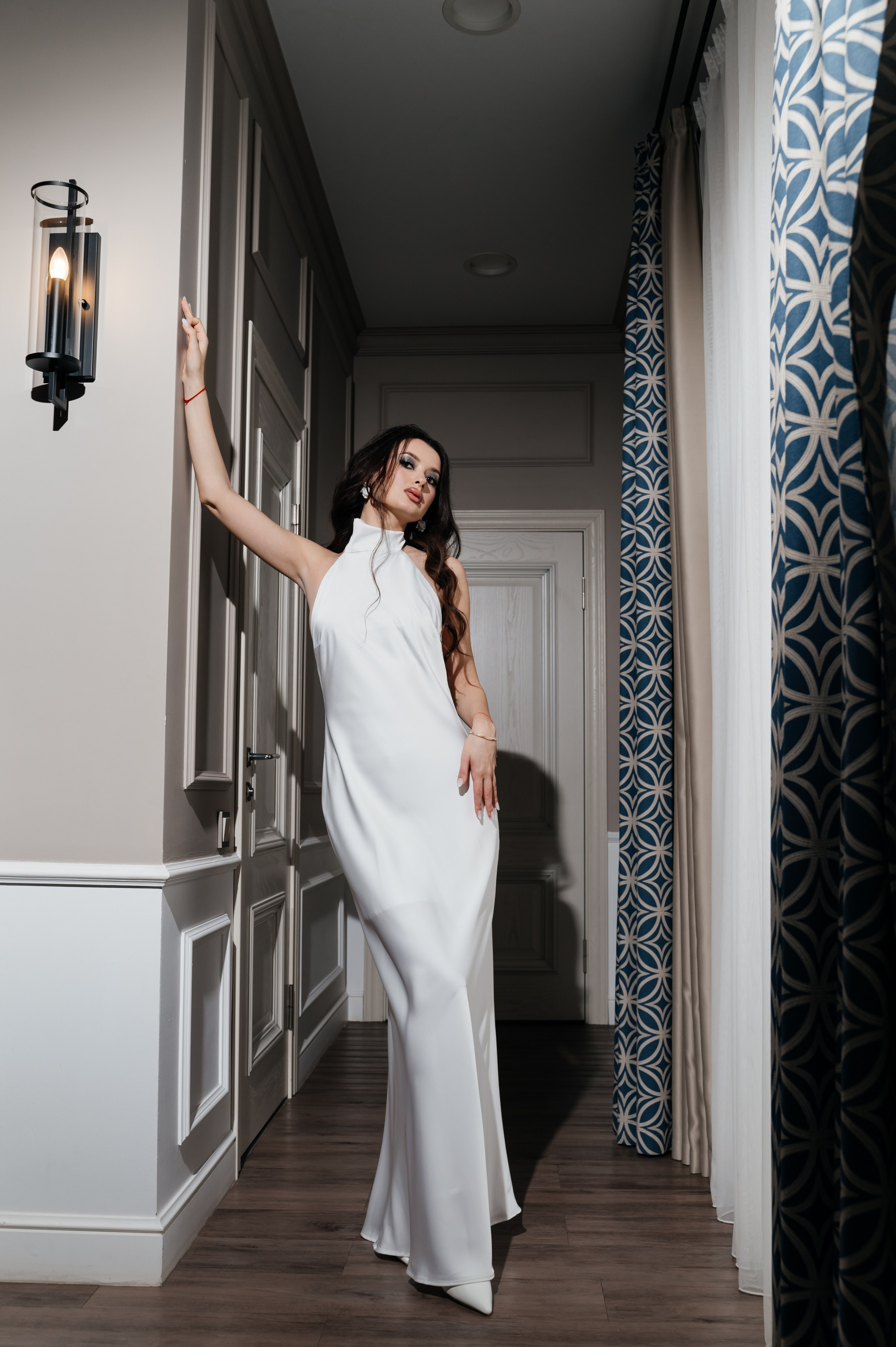 Свадебные сборы в отеле. Фотограф Палий Ульяна