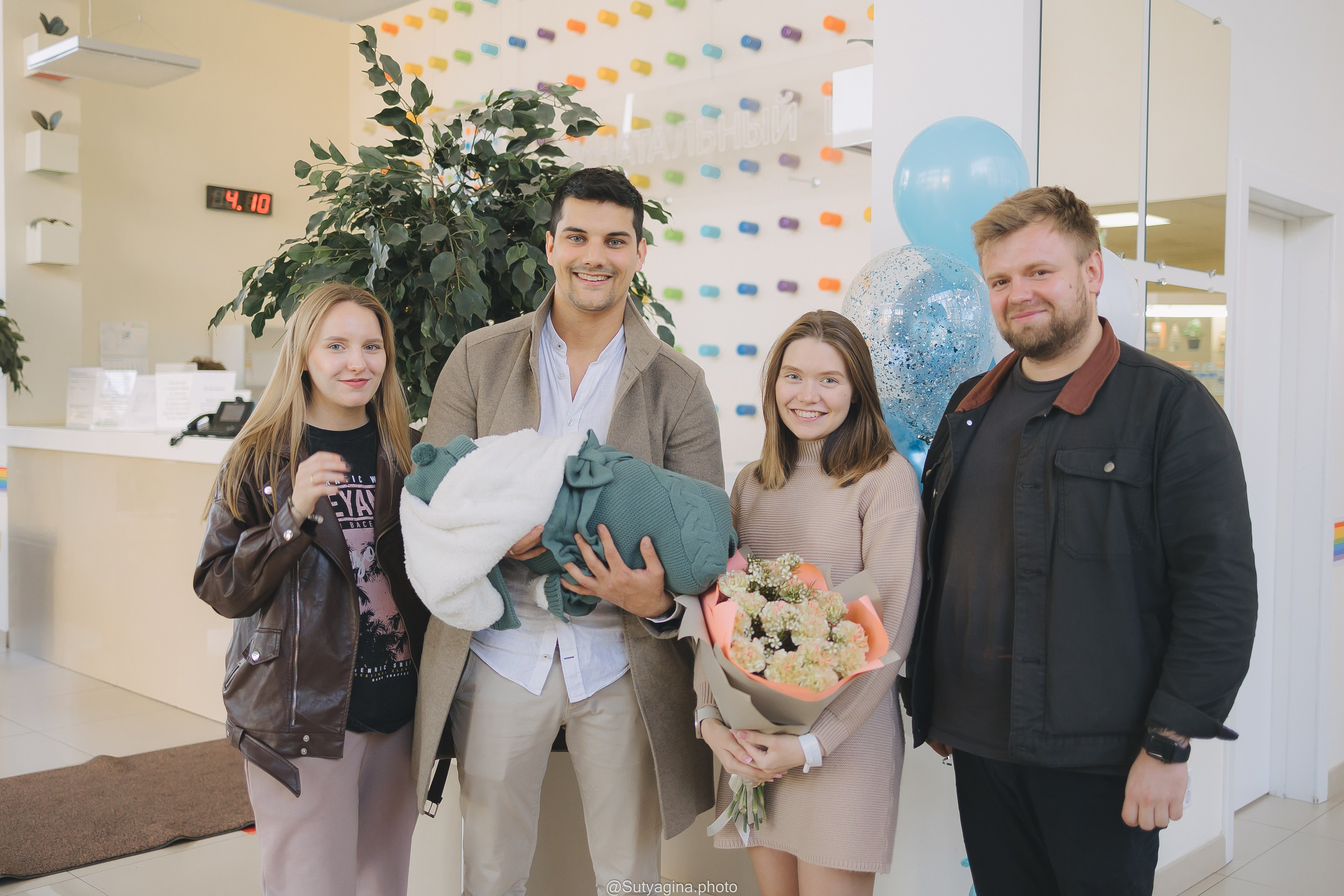 Выписка из роддома. Свадебный и женский фотограф