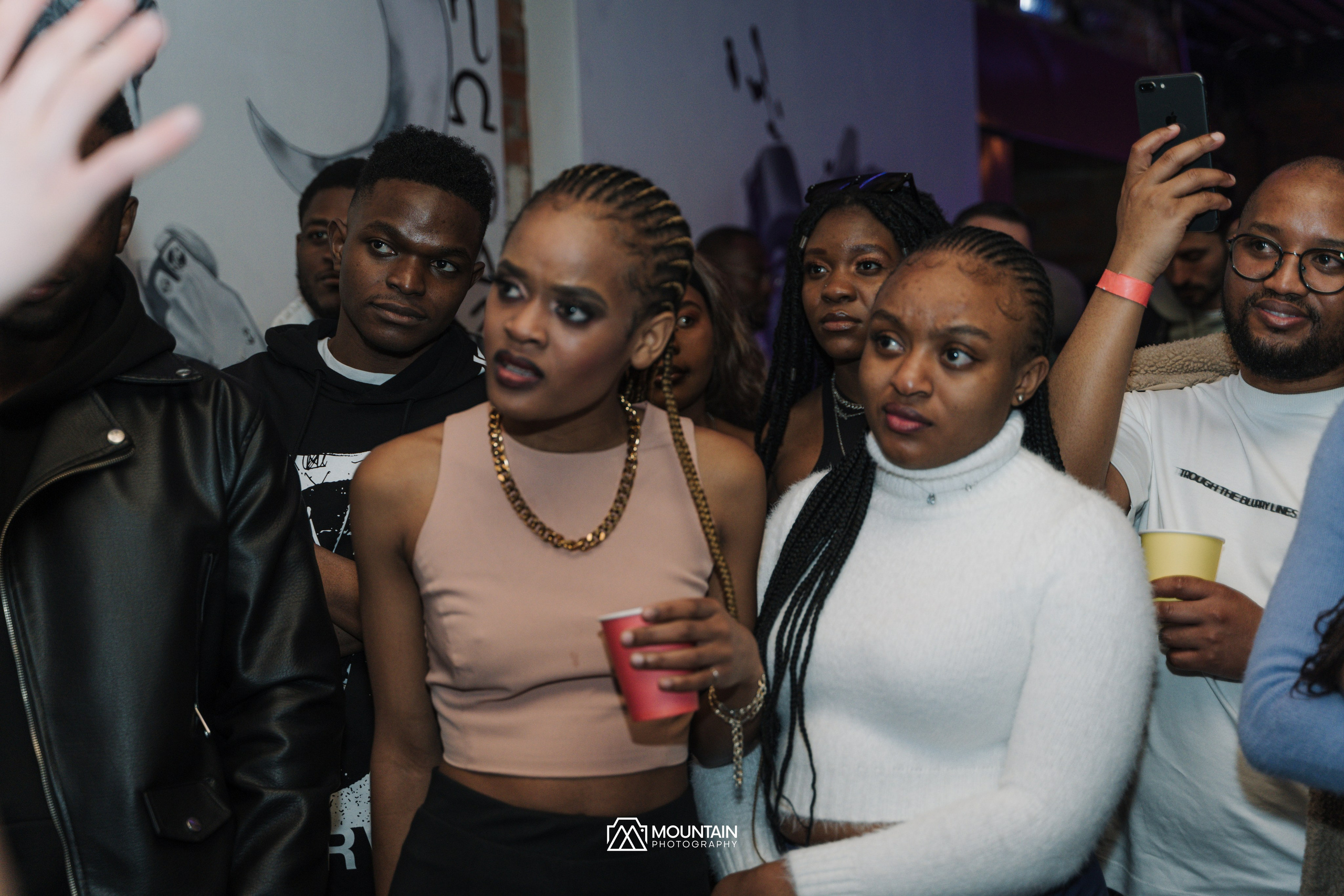 El Natic Album presntation. Я занимаюсь событийной, свадебной, товарной, студийной… фотографией