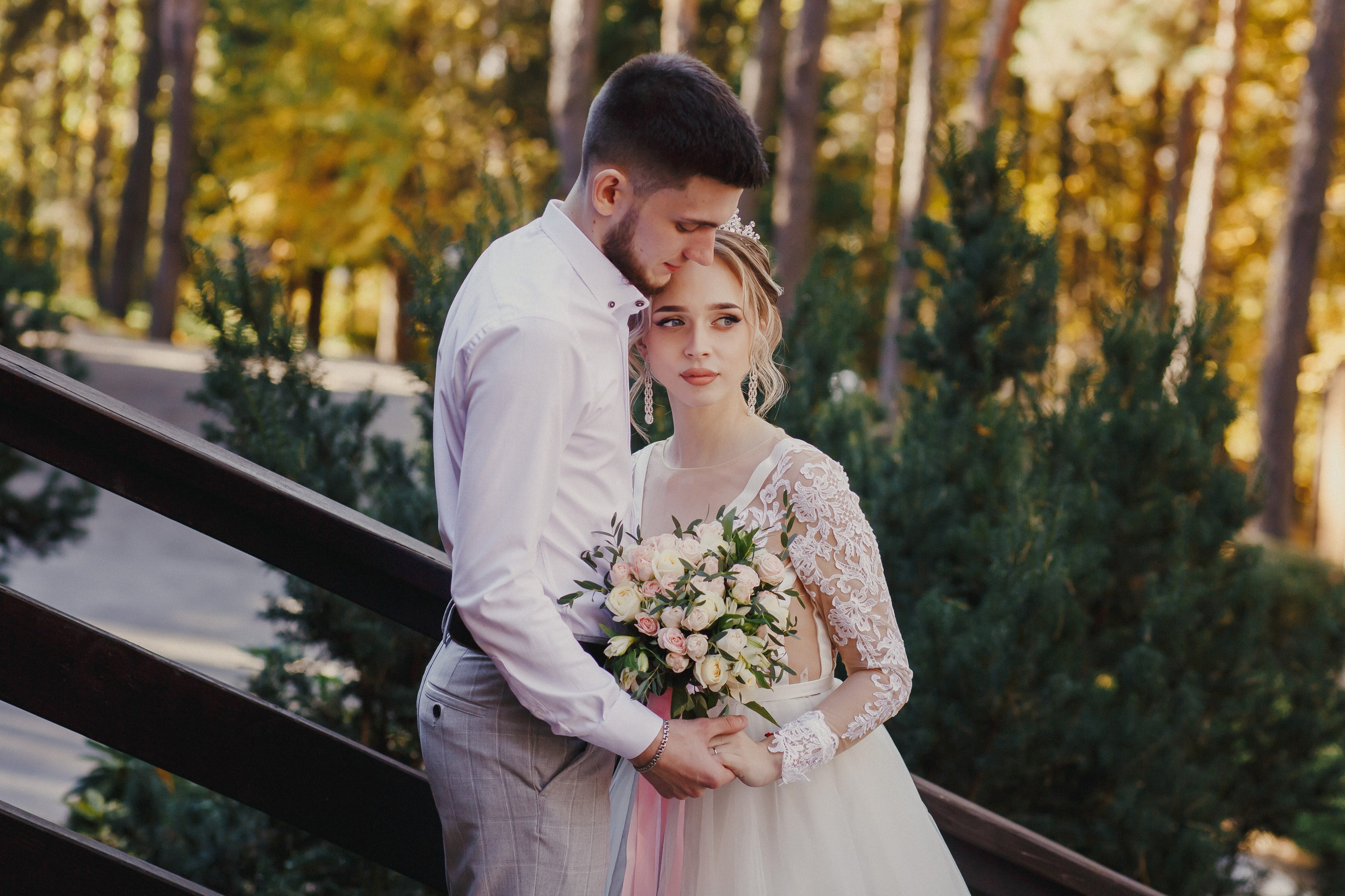 Свадебные фотографии Дмитрия и Ксении на базе отдыха Донской лес. Свадебный и портретный фотограф в Липецке Станислав Истомин