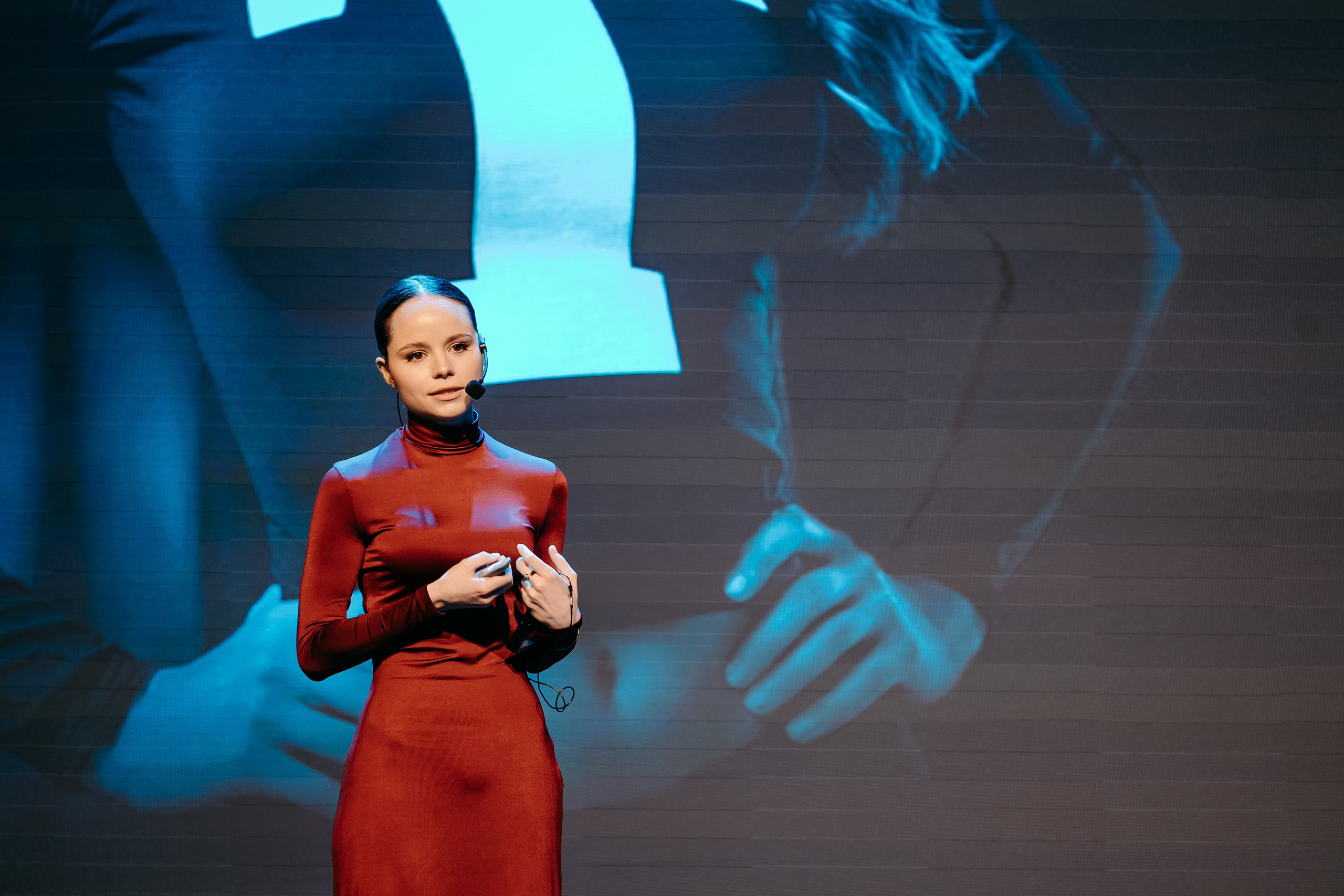 2025.04.02_АF_Антифродум. Репортажный и свадебный фотограф в Москве Рая Небогатова