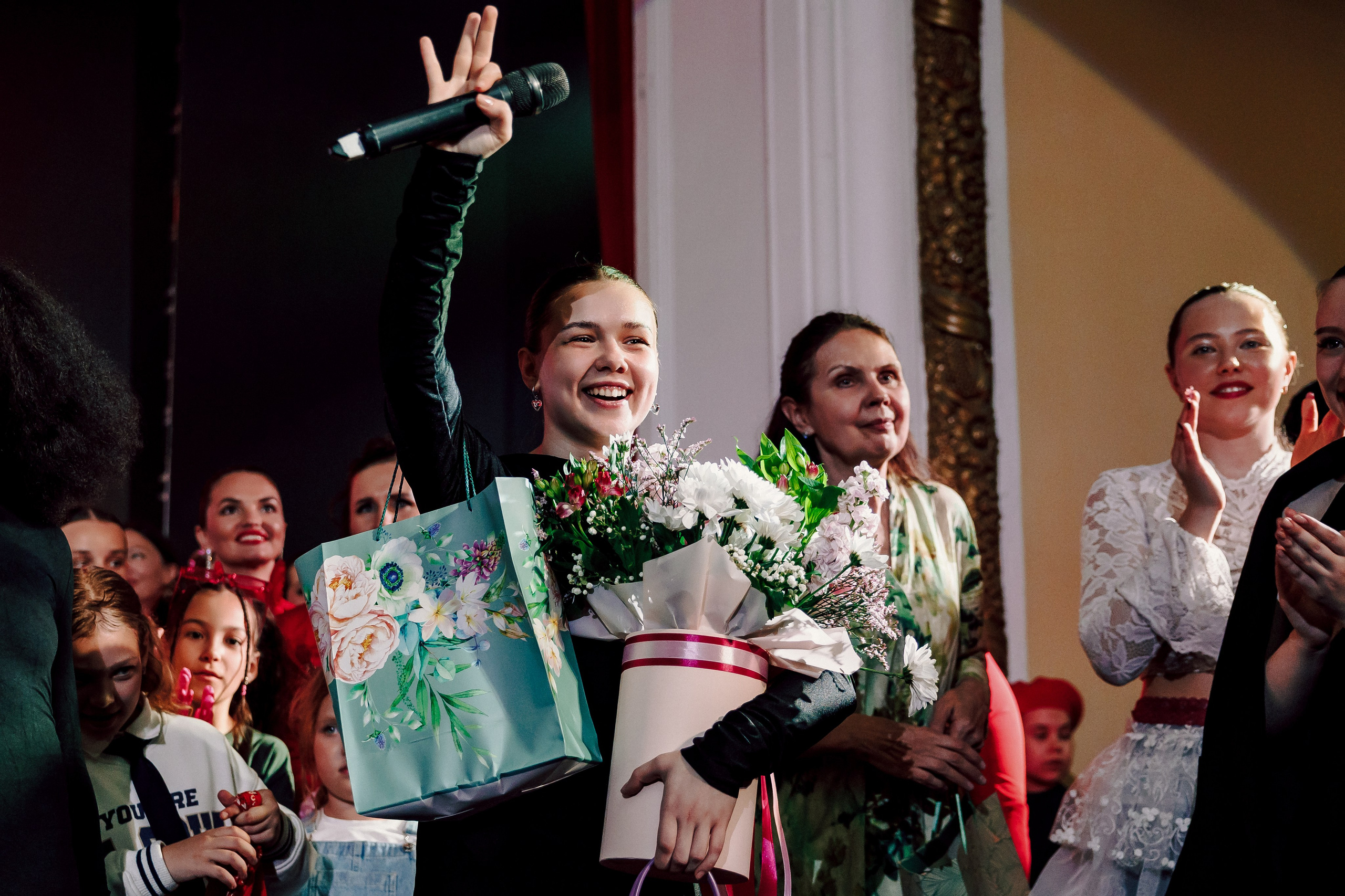 Отчётный концерт танцевальной школы «Red Rabbits» 2025. Лёшка Варзегов — фотограф