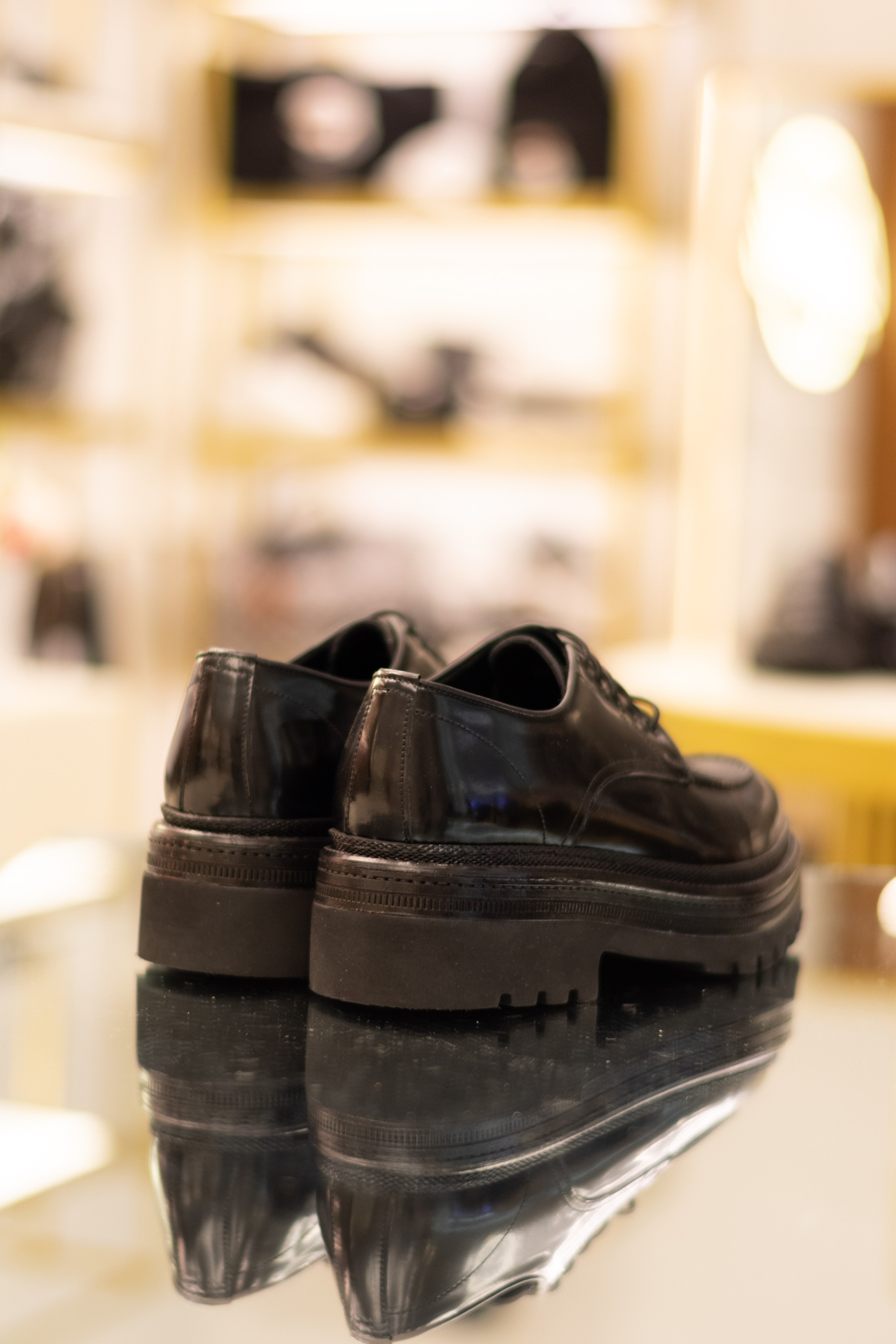 Для организаций. Предметная фотосессия для обувного магазина Capsula. Фотограф/видеограф Богдан Голованов