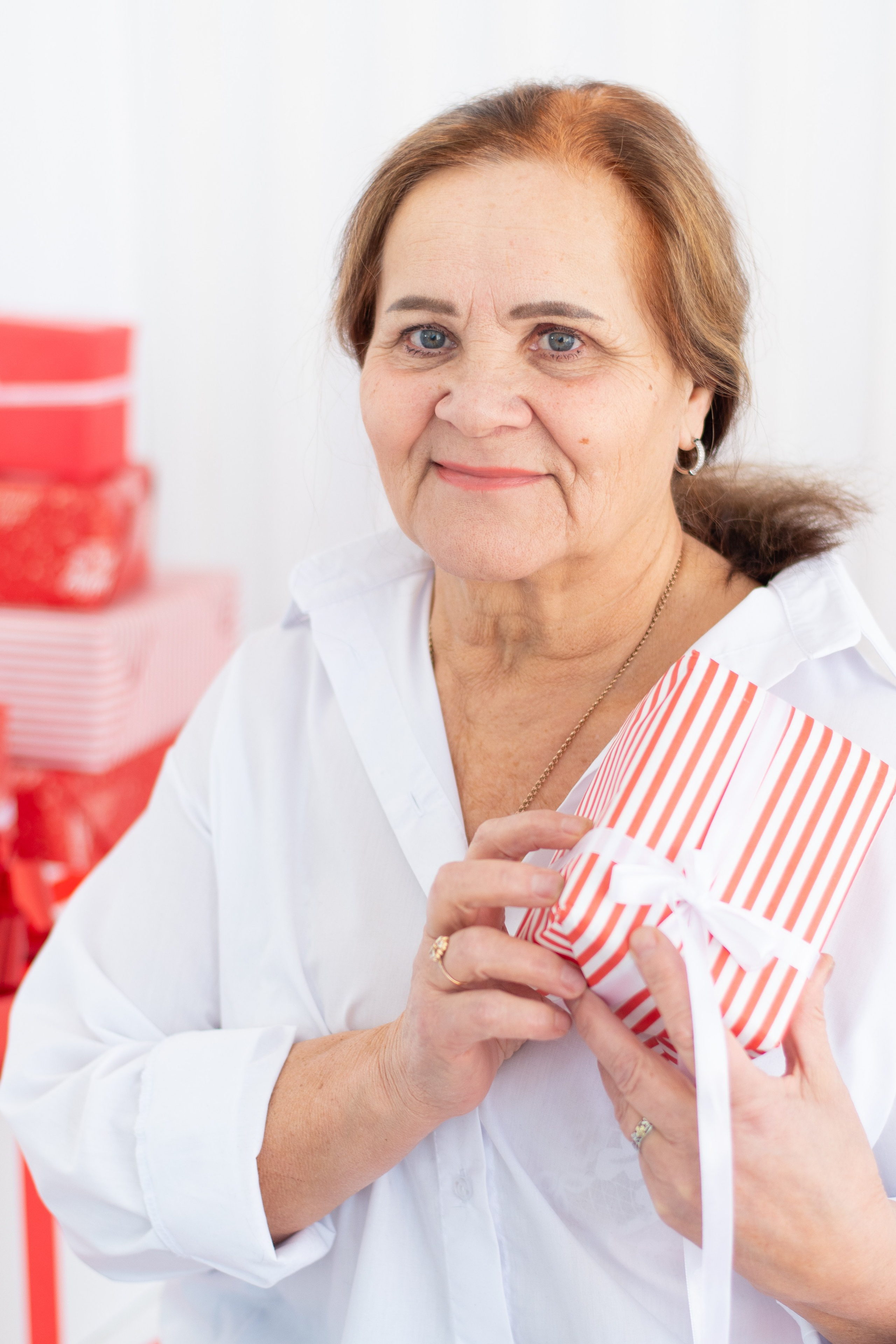 Оксана с семьей. Студийная съемка. Екатерина Бикбаева фотограф, видеограф, медиа-продюсер