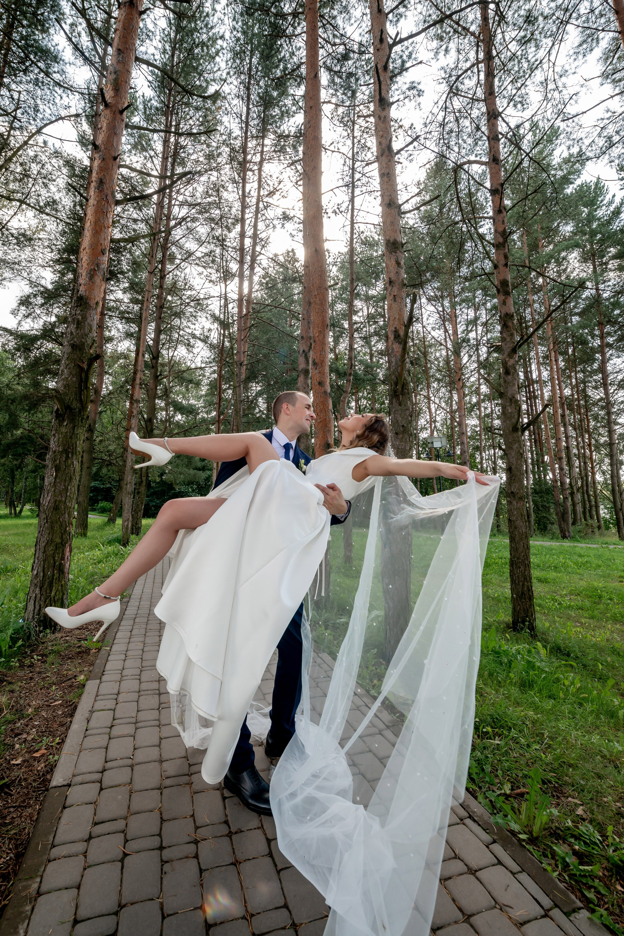 Людмила и Михаил (свадебная прогулка и регистрация в г. Кингисеппе). Портретный, семейный и свадебный фотограф в Санкт-Петербурге и в Пушкине Ширяев Денис