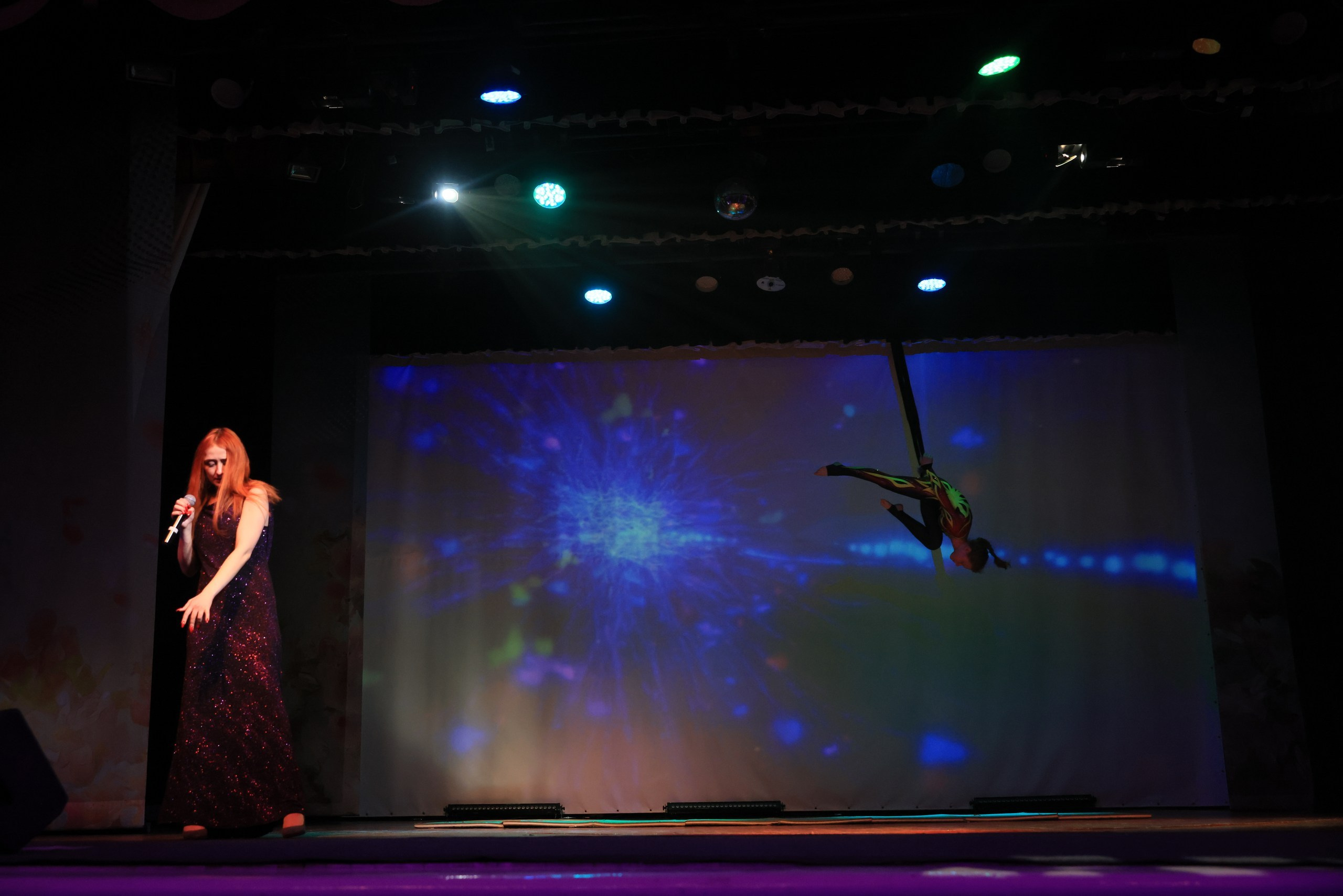 Концерт к 8 Марта в ДК «Металлург» г. Тула. Фотограф в Туле Крупский АнДРей. Фотостудия «КАДР71» в Туле