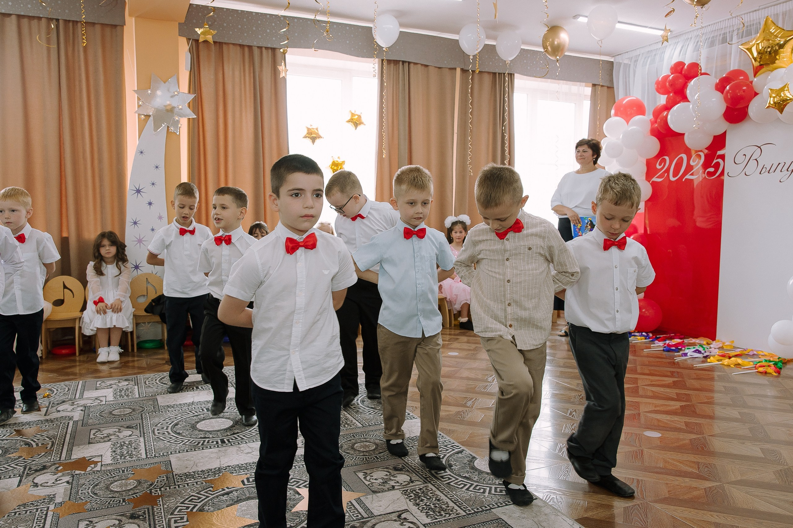 Выпускной в ДС 26. Выпускные альбомы Натальи Бутко: Новороссийск, Анапа, Геленджик