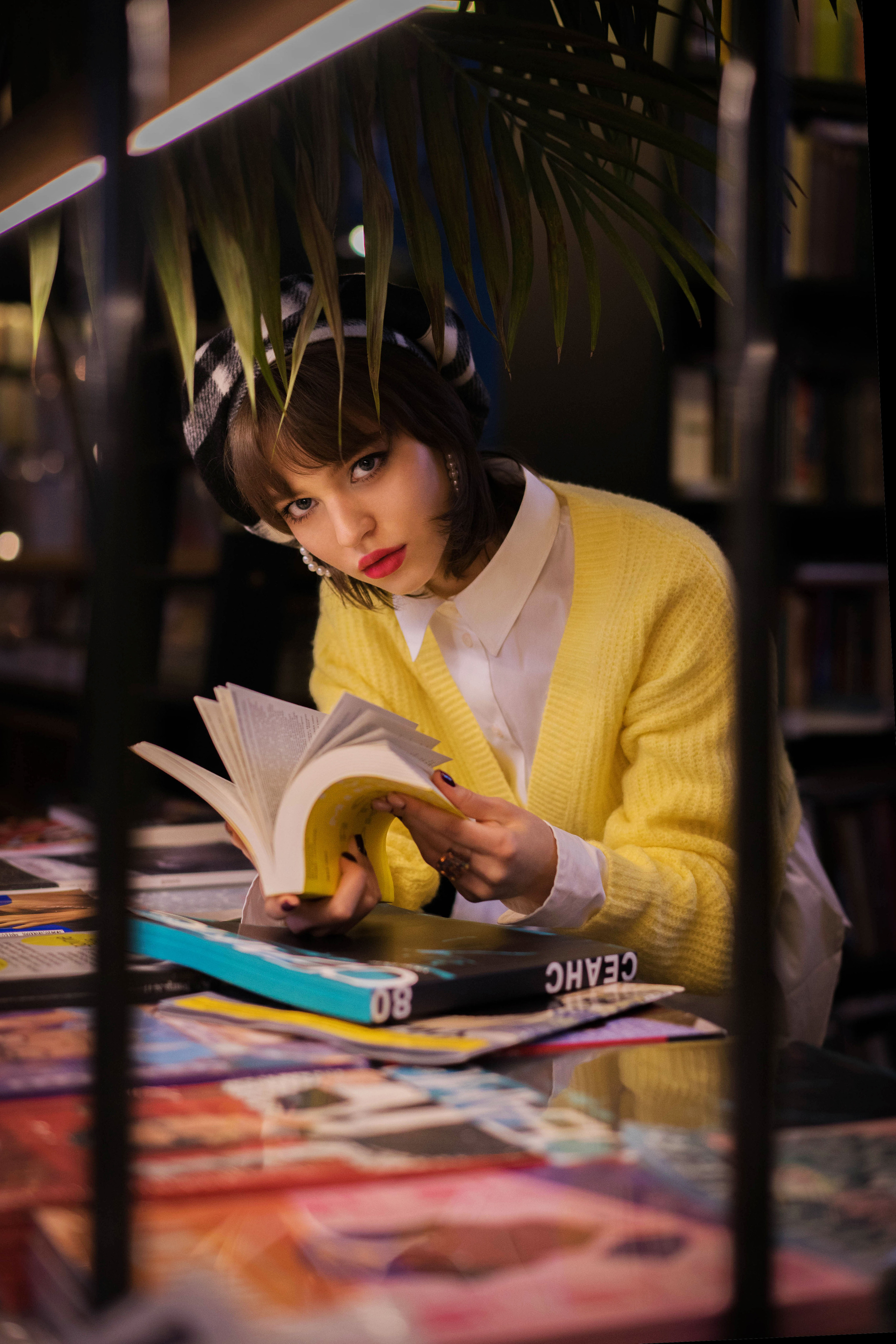 В книжном магазине. Студия детской фотографии