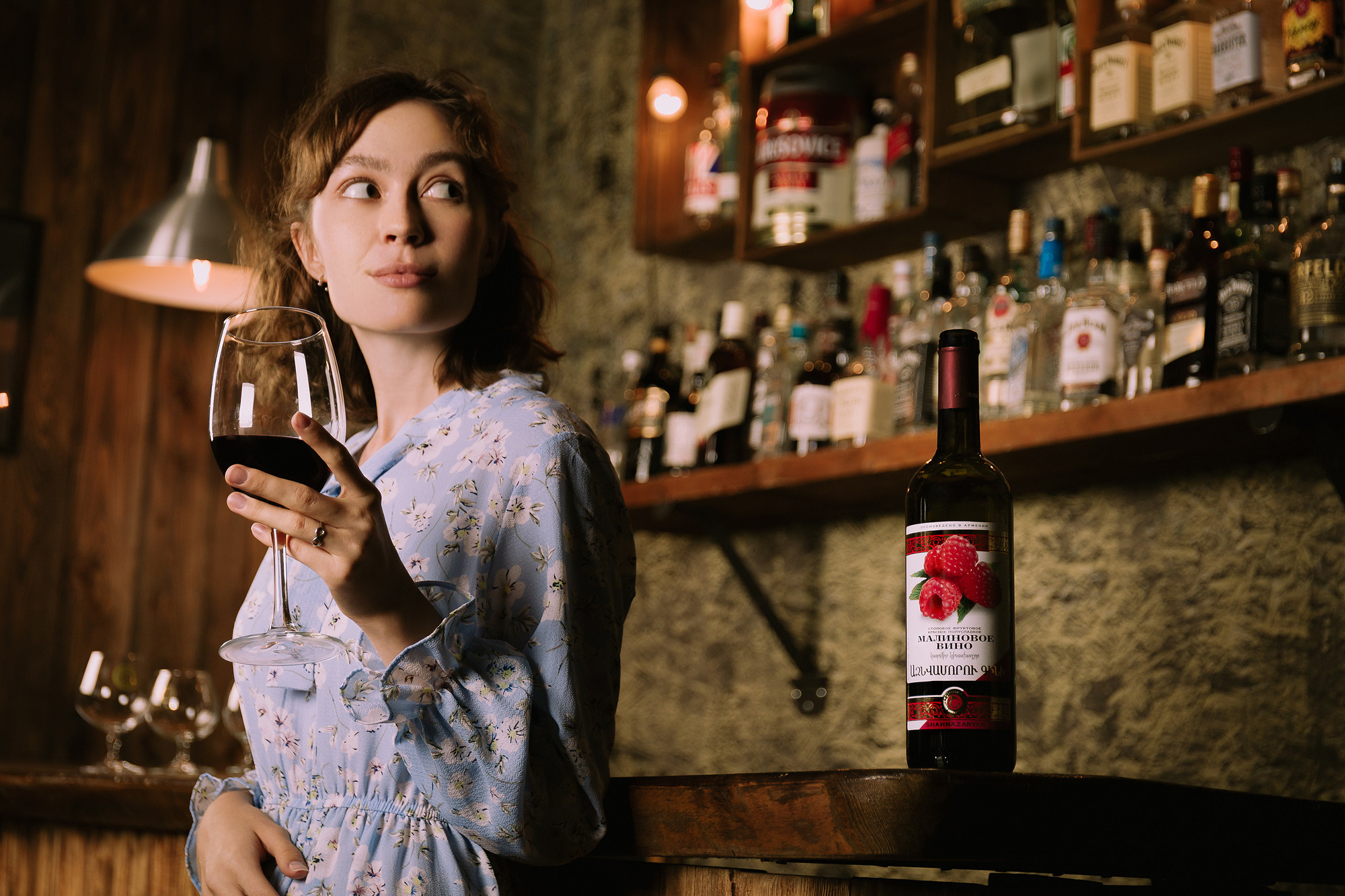 Шахназарян: имиджевая съемка в баре. Рекламный и предметный фотограф Марченков Антон