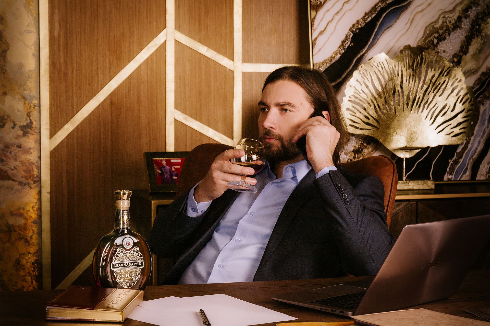 Шахназарян: имиджевая съемка с деловом стиле. Рекламный и предметный фотограф Марченков Антон