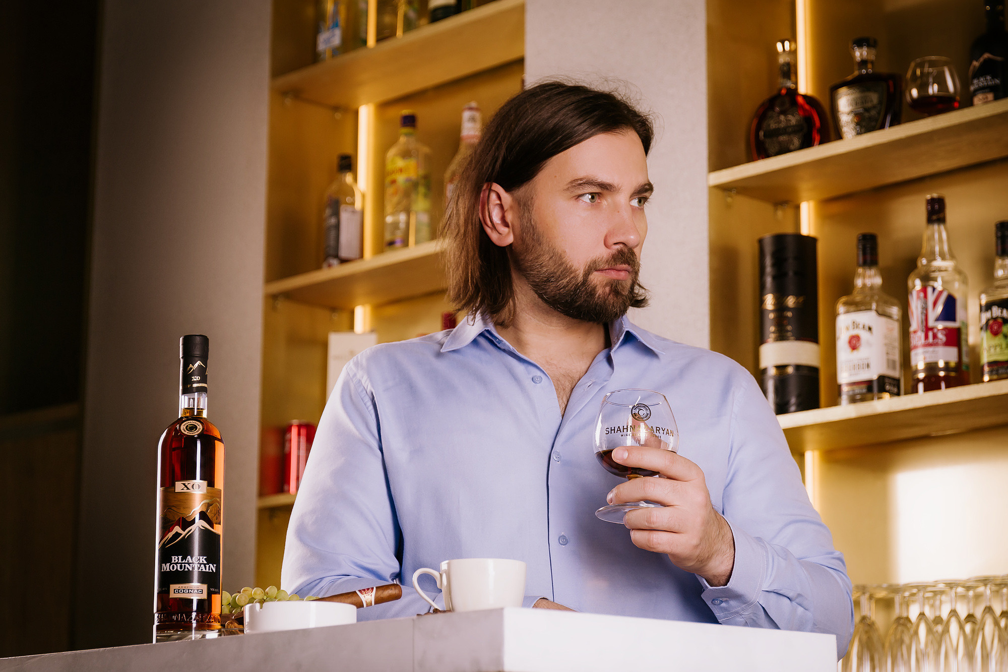 Шахназарян: имиджевая съемка с деловом стиле. Рекламный и предметный фотограф Марченков Антон