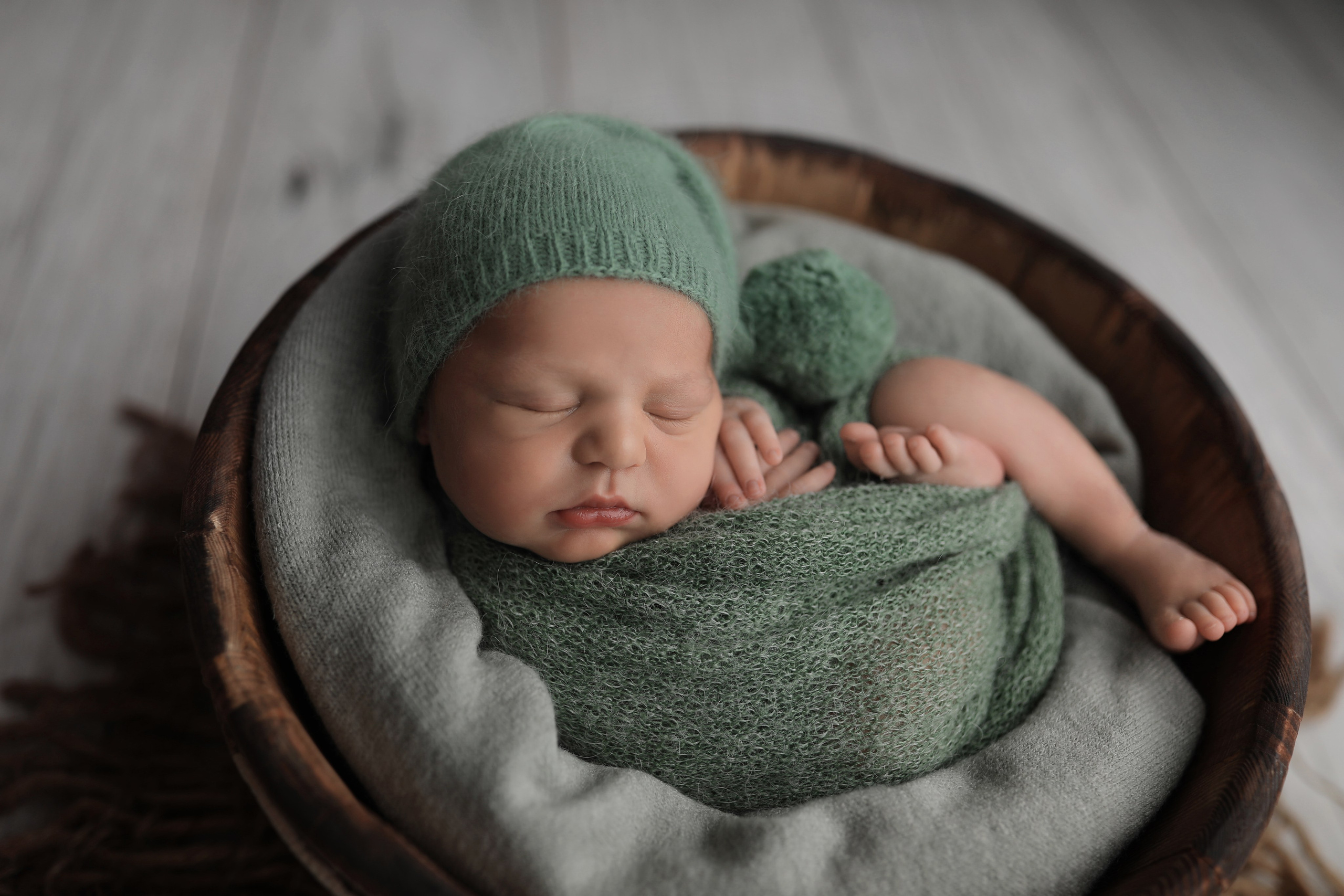 PH @anna_molodykh_newborn.almaty. Retoucher Aleksmokh