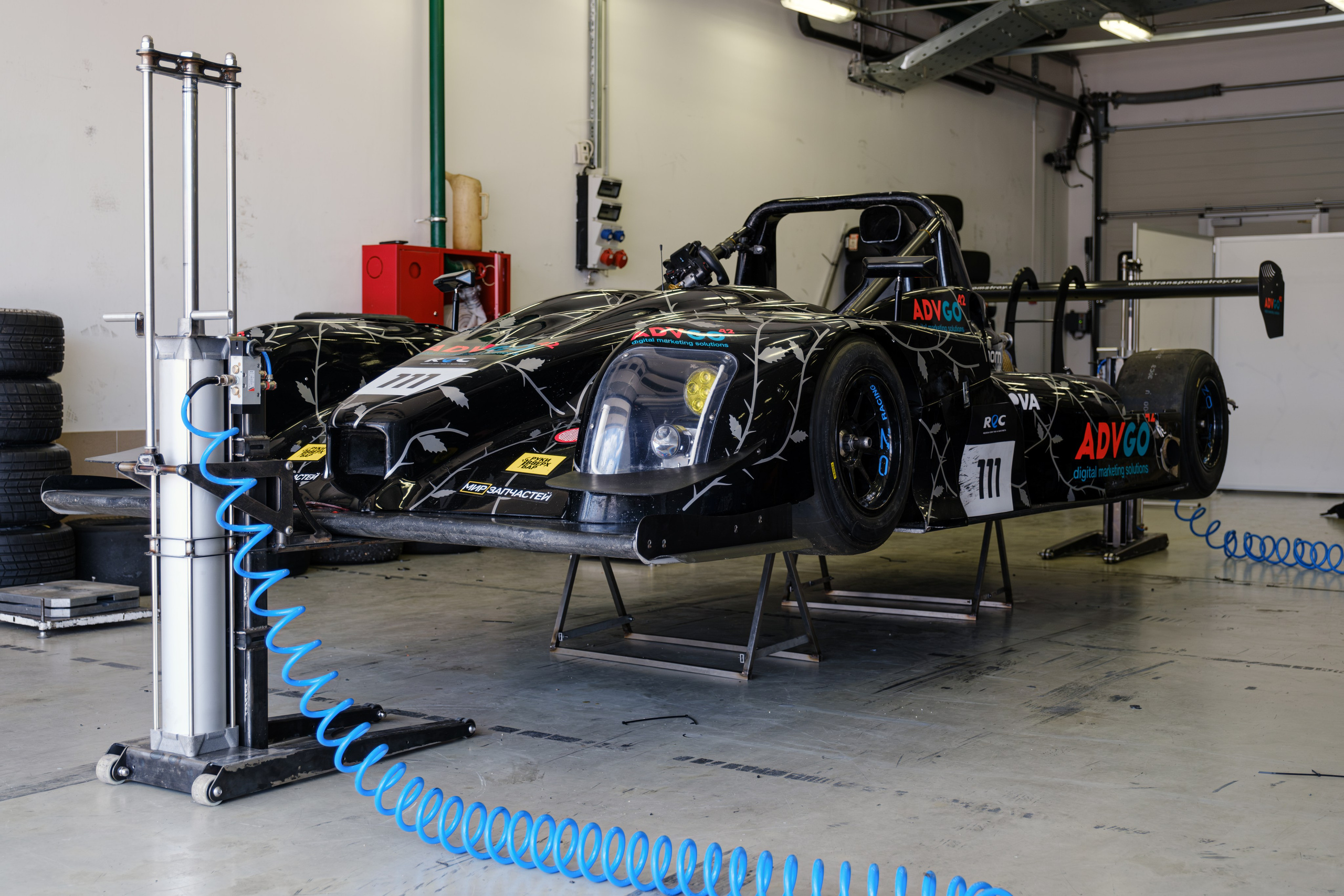 Российская серия гонок на выносливость. Авто и мотоспорт — фотограф Антон Медведев iCoguar