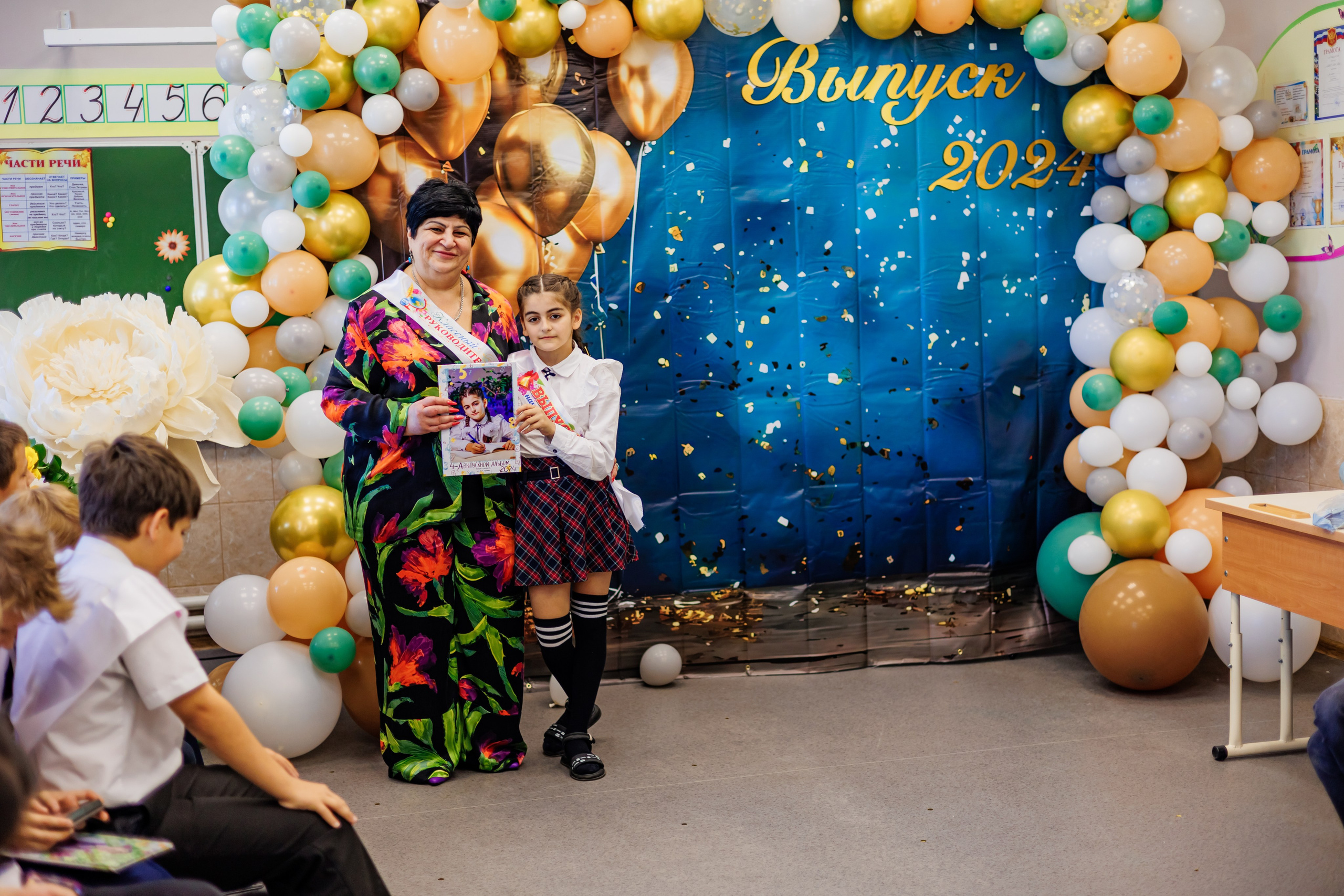 Выпуск 4а 25школа'24 год. Свадебный и семейный фотограф в Армавире