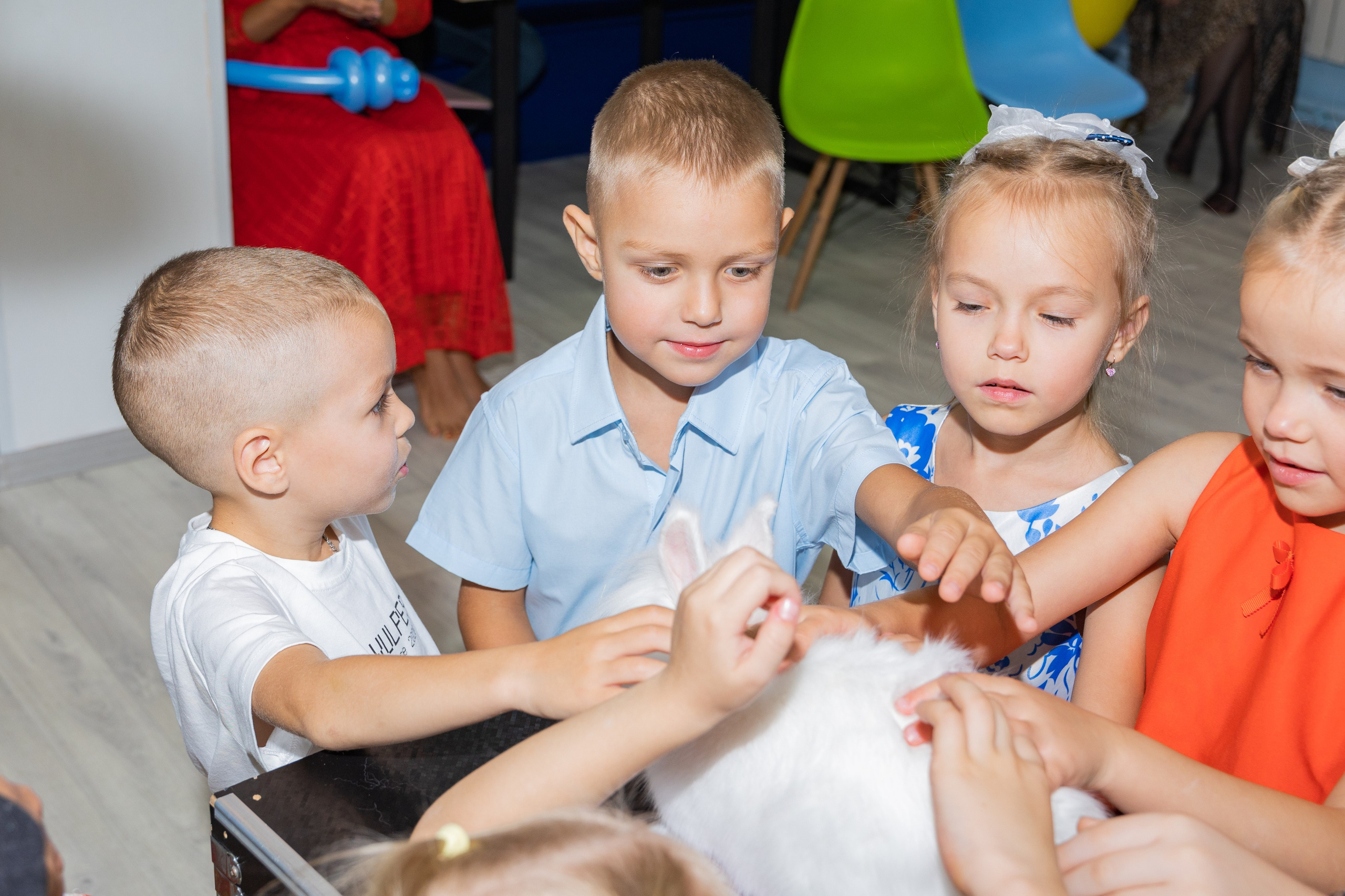 День Рождение в детском центре Качели. Выпускные альбомы во Владивостоке