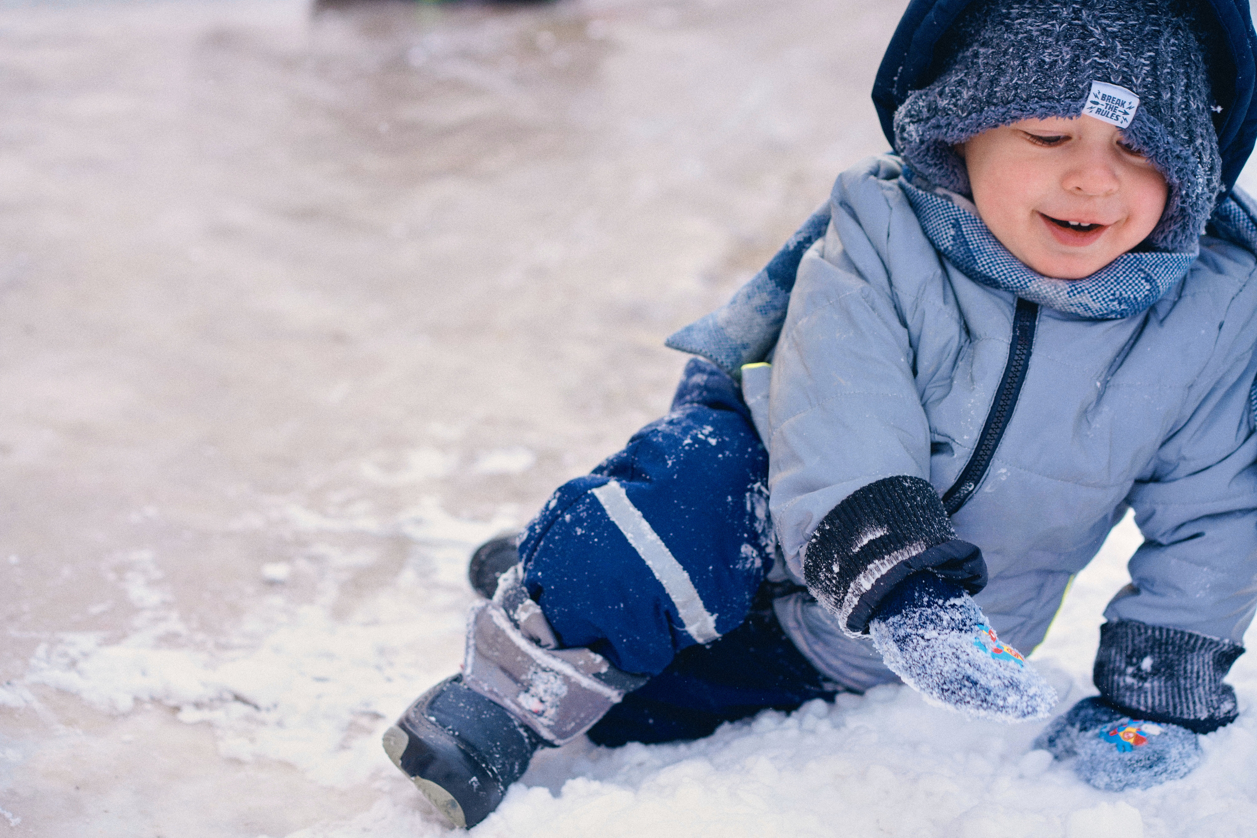 Непоседа Назар — съемка на улице. Фотограф Казань