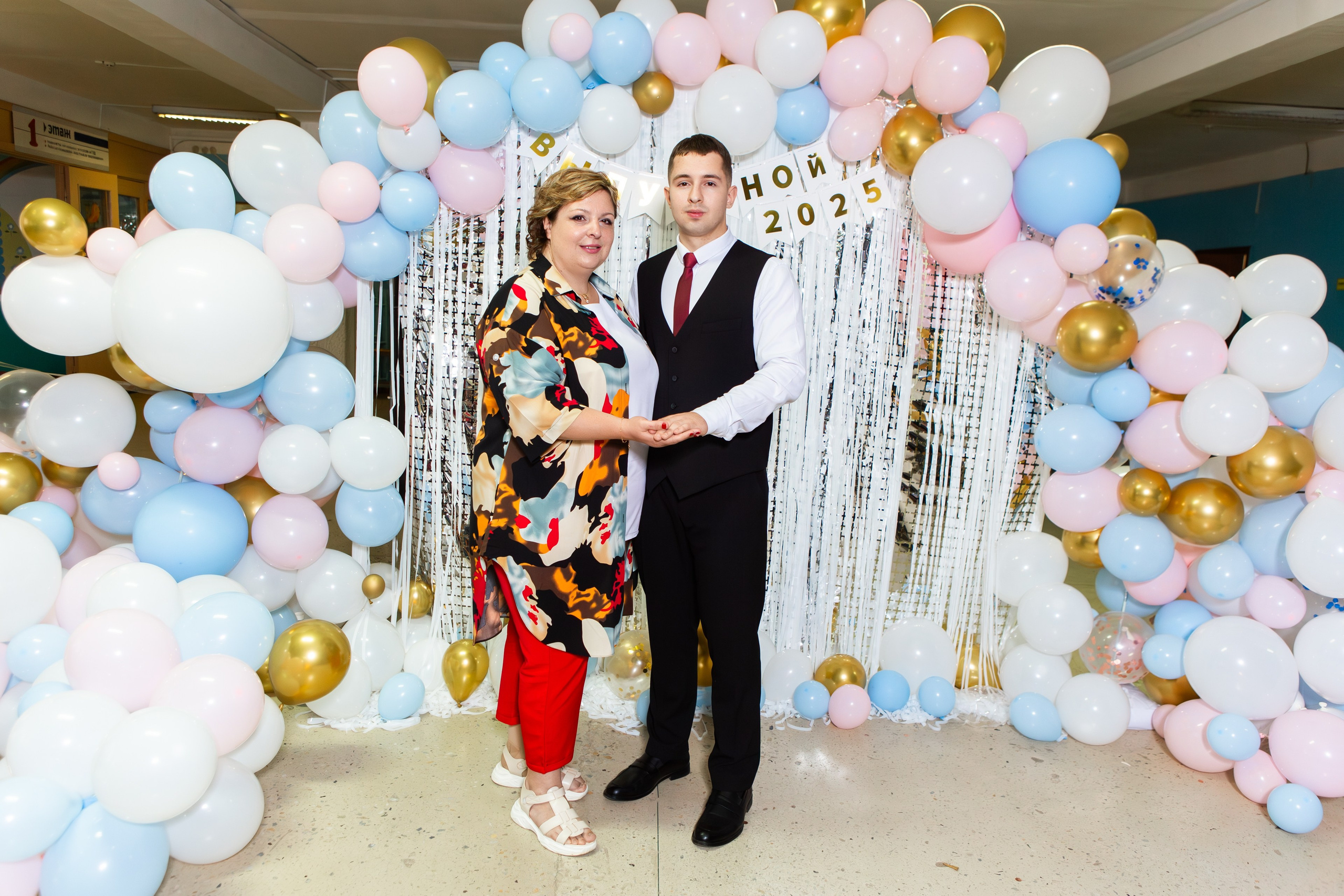 ФОТОСЕССИЯ С РОДИТЕЛЯМИ ВЫПУСКНОЙ 2025 9 ШКОЛА МЦЕНСК. ТВОЙ АЛЬБОМ / ТВОИ ПРАВИЛА