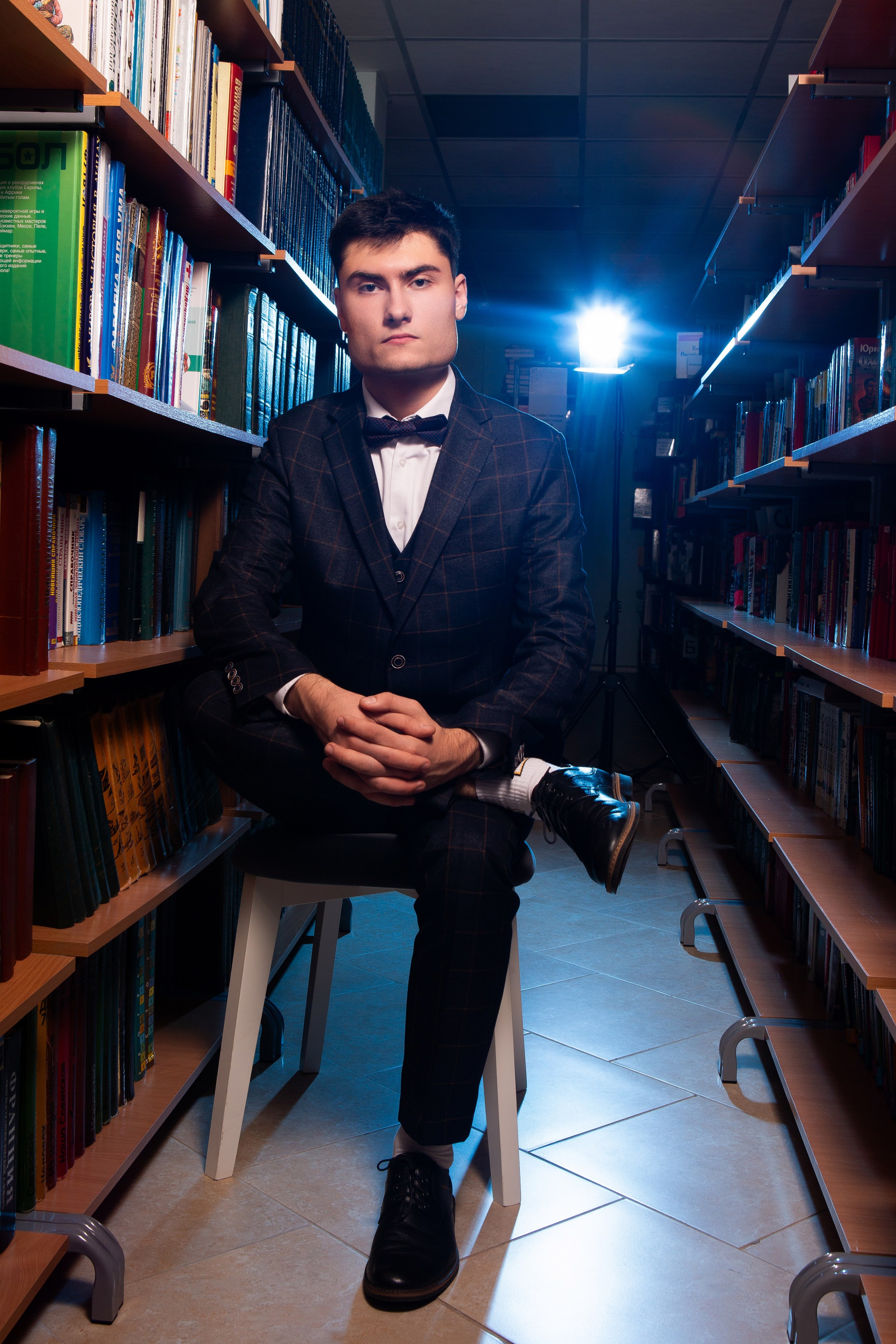 СЪЕМКА ПОРТРЕТОВ В БИБЛИОТЕКЕ ДЛЯ 11 КЛАССОВ-2. ТВОЙ АЛЬБОМ / ТВОИ ПРАВИЛА