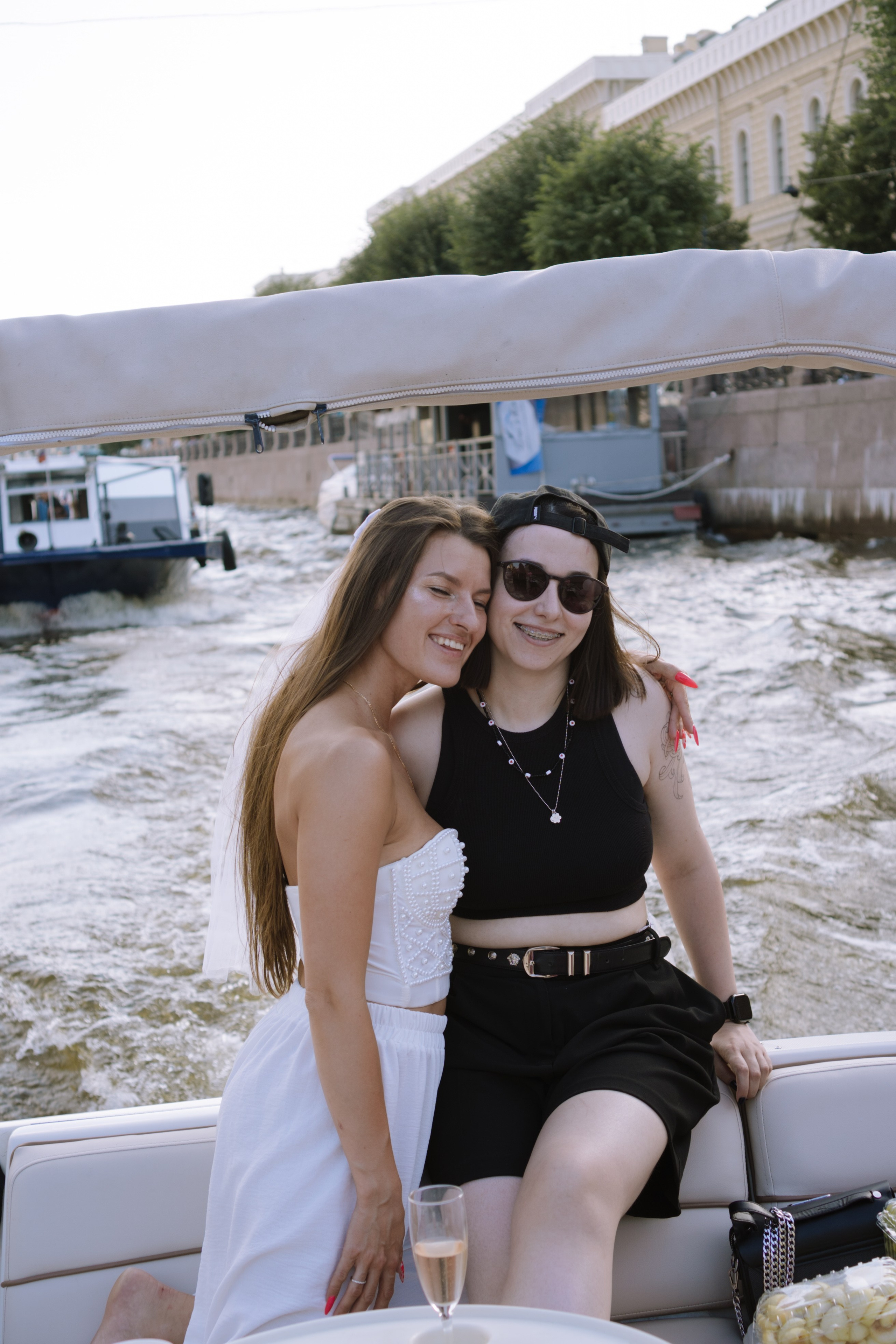 ДЕВИЧНИК НА КАТЕРЕ. Профессиональный фотограф, Санкт-Петербург — Виктория Богомолова