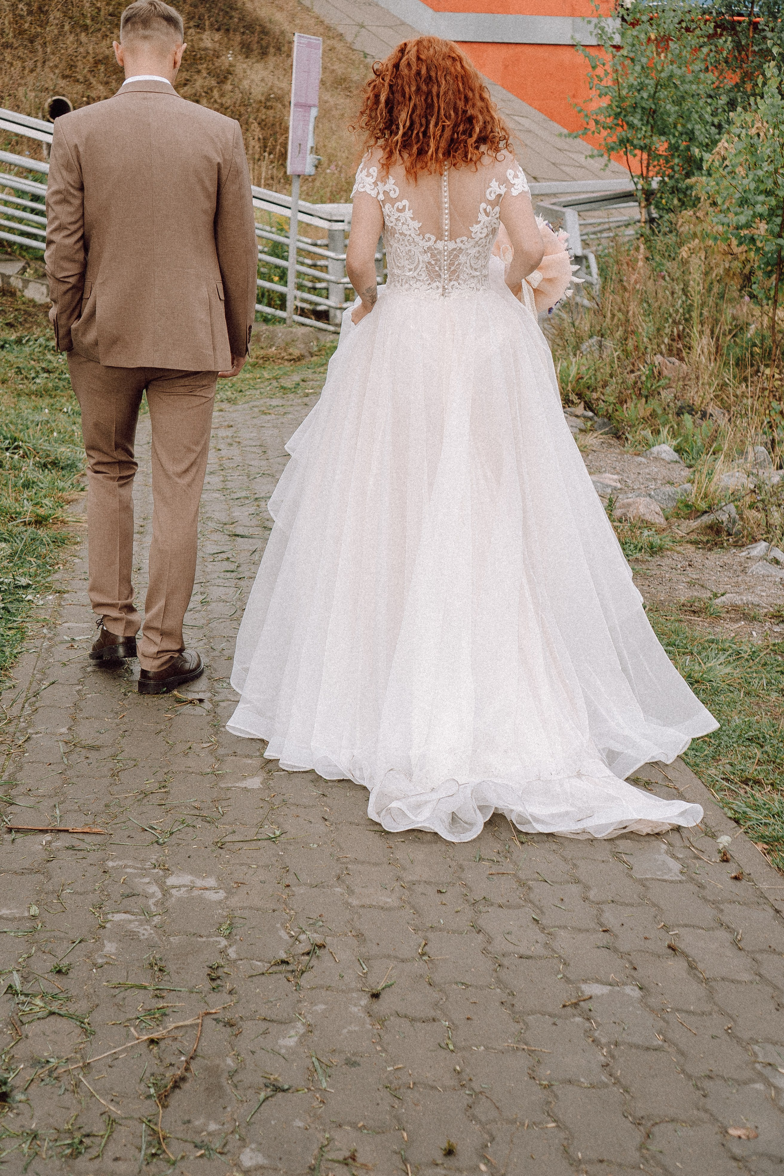 СВАДЕБНАЯ ФОТОСЕССИИЯ ПАРЫ В ГОРОДЕ ПРИОЗЕРСК В СОСНОВОМ ЛЕСУ И С ПИКАПОМ. Профессиональный фотограф, Санкт-Петербург — Виктория Богомолова