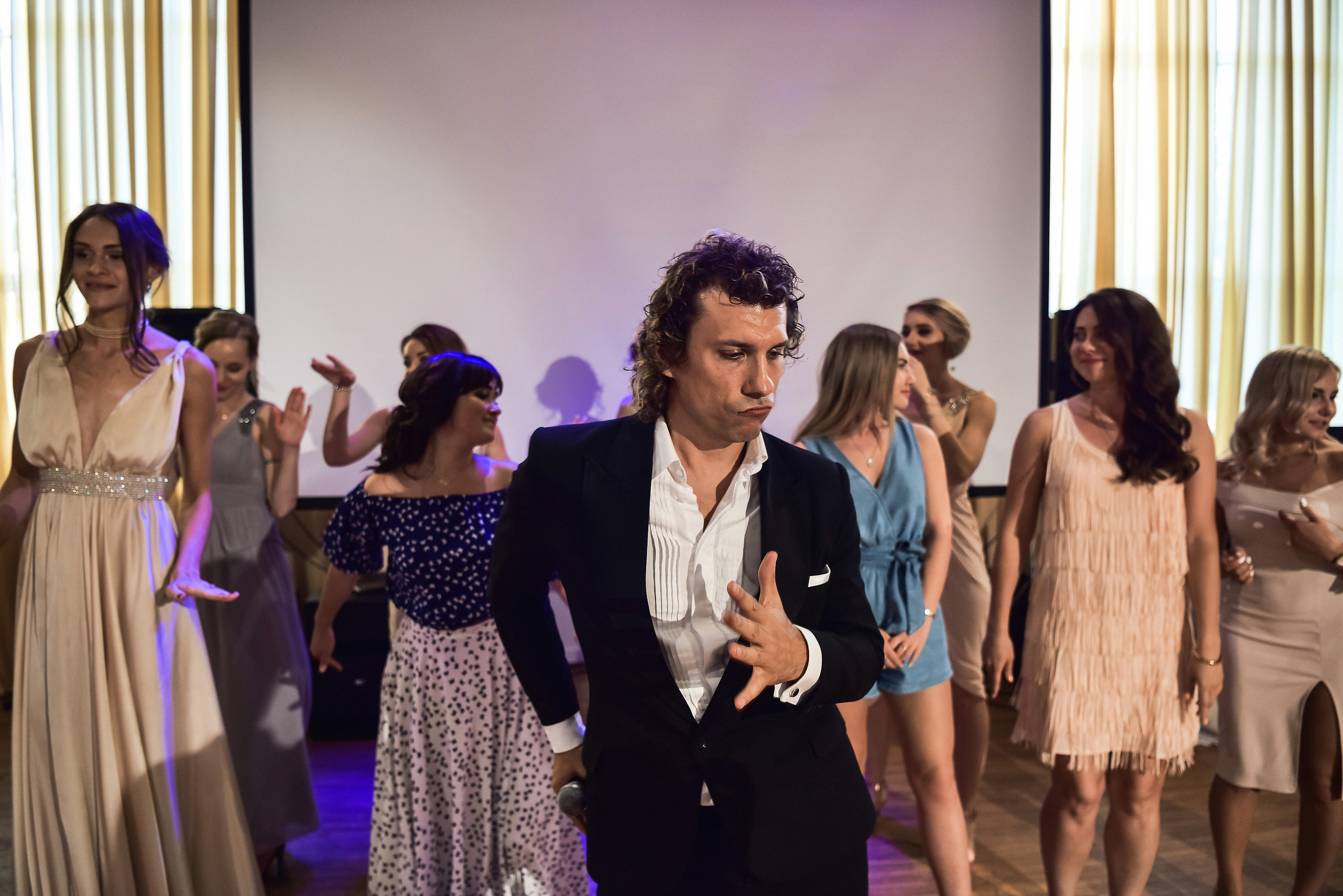 💐 Радик и Яна — душевная загородная свадьба в Villatic | Теплые фото под Красноярском. 📸 Свадебный и семейный фотограф в Красноярске Тихомиров Евгений | 17 лет опыта | 800+ свадеб