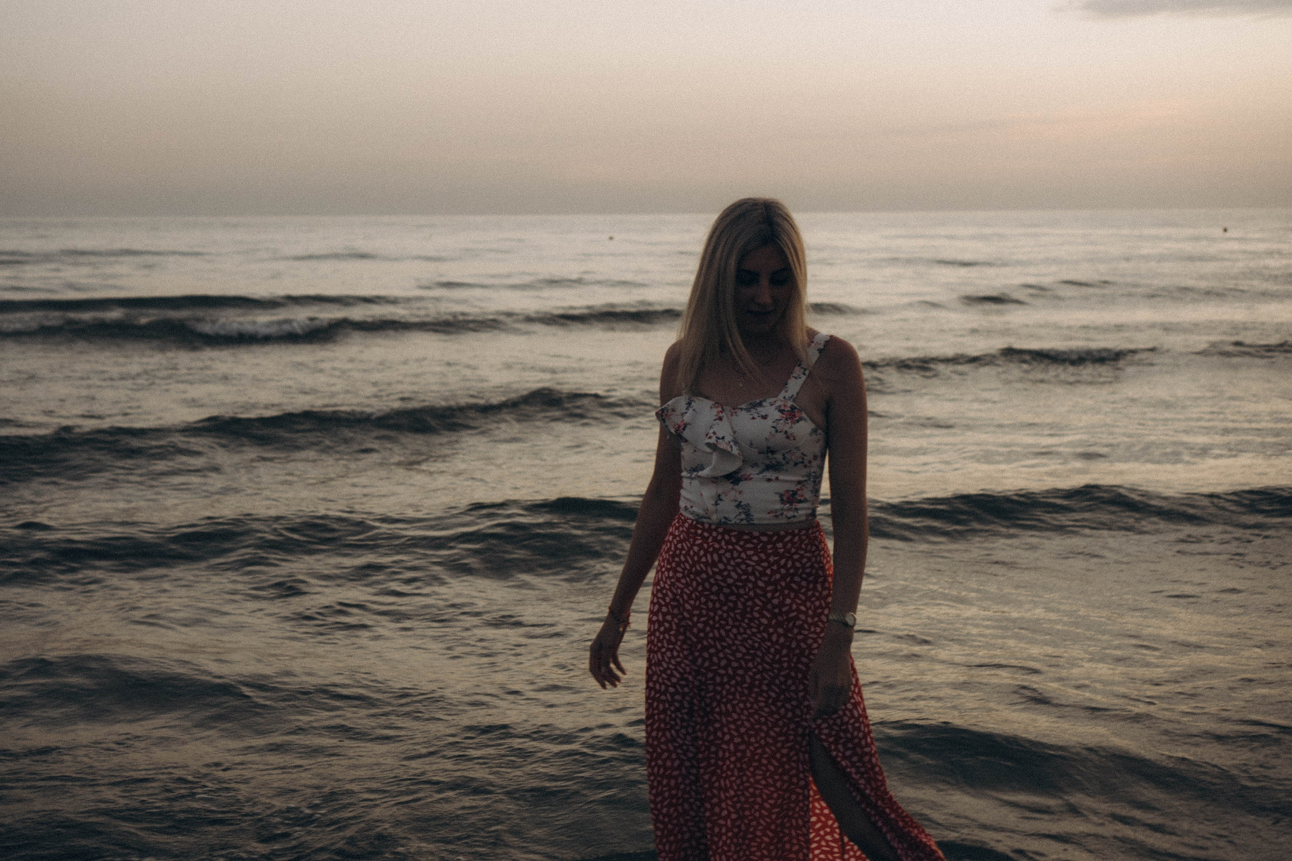 Июльский вечер на берегу черного моря. Профессиональный фотограф, Санкт-Петербург — Виктория Богомолова