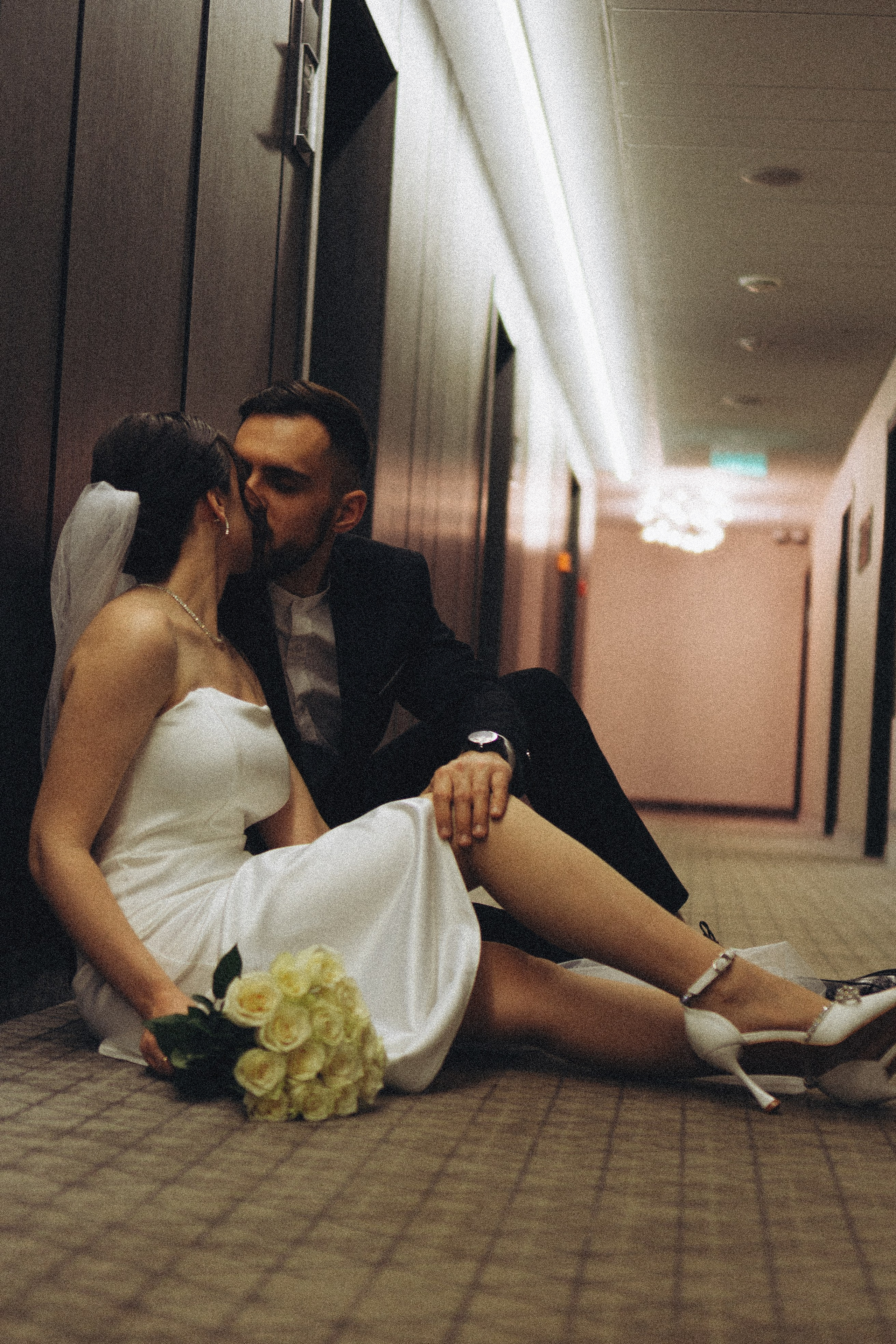 СВАДЕБНАЯ СЬЕМКА СБОРОВ ЖЕНИХА И НЕВЕСТЫ В ОТЕЛЕ И ТАКЖЕ ФОТОСЕССИИЯ В ОТЕЛЕЕ МЕГАПОЛИС БРЯНСК. Профессиональный фотограф, Санкт-Петербург — Виктория Богомолова