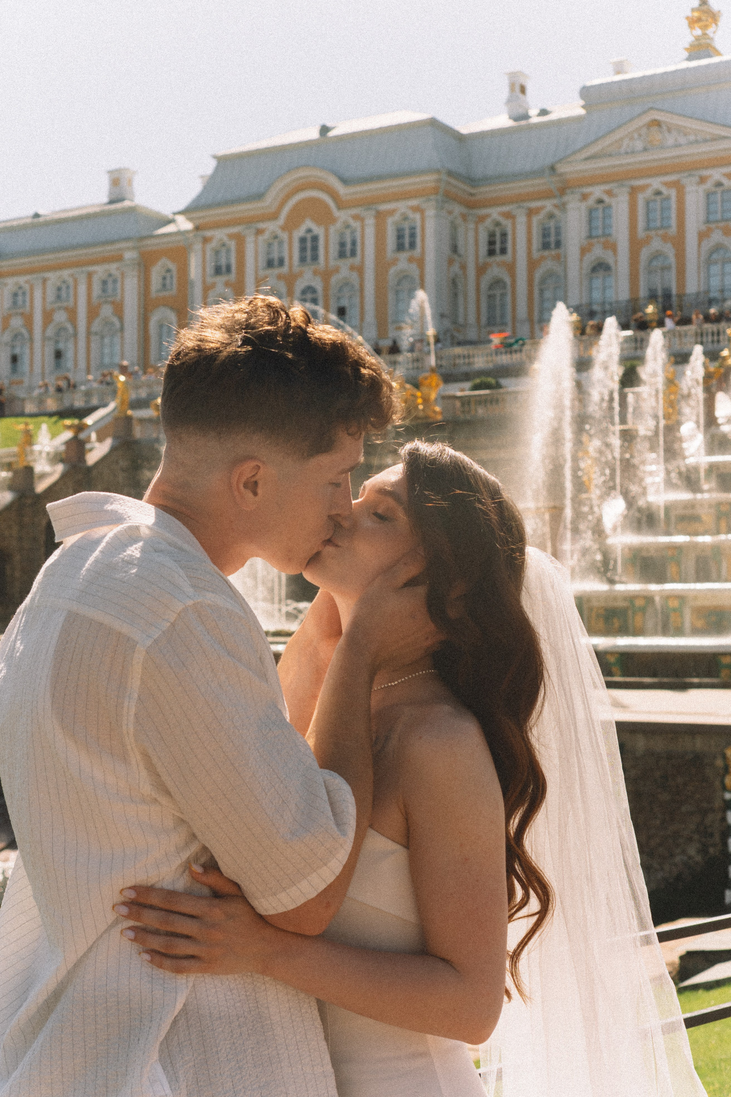 СВАДЕБНАЯ СЬЕМКА В ПЕТЕРГОФЕ И СЬЕМКА РЕПОРТАЖА В ЗАГСЕ ПЕТЕРГОФА. Профессиональный фотограф, Санкт-Петербург — Виктория Богомолова