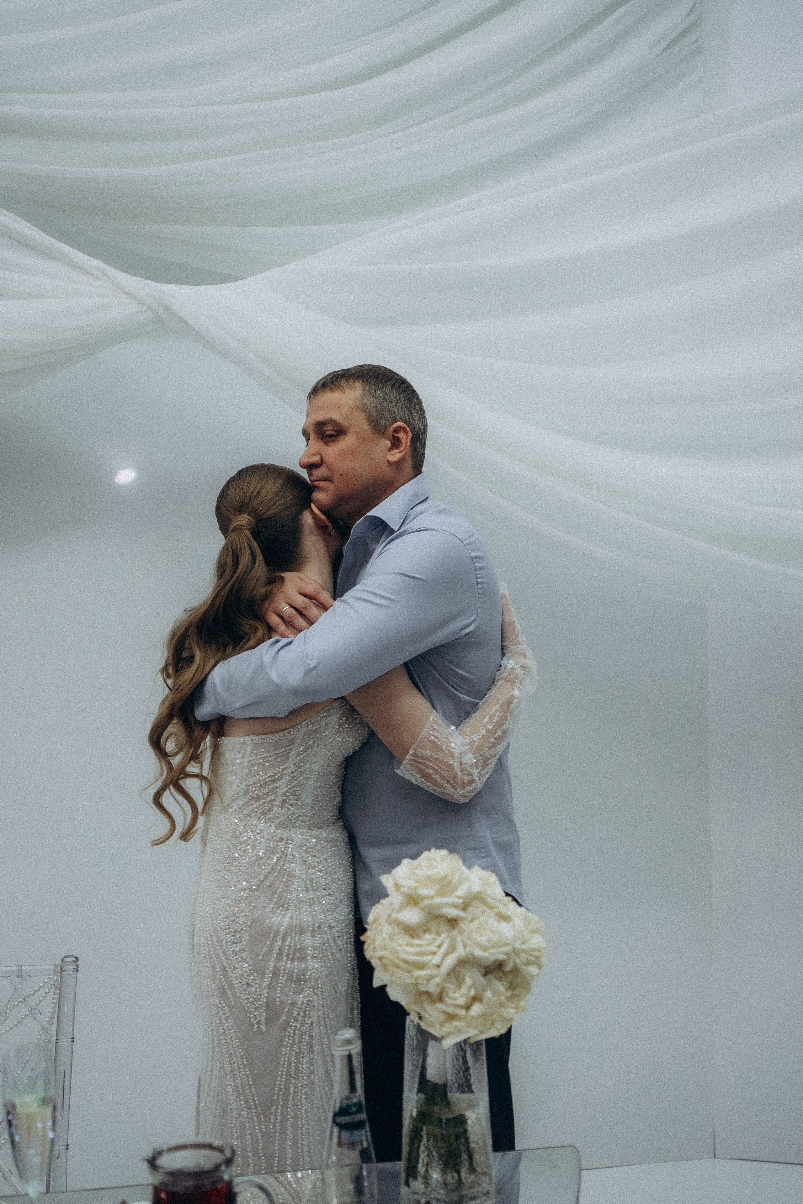 СВАДЕБНАЯ СЬЕМКА СБОРОВ В ОТЕЛЕ И ВЫЕЗД НА ЦЕРЕМОНИЮ (СНЯТО В СИБИРЕ В НИЖНЕВАРТОВСКЕ). Профессиональный фотограф, Санкт-Петербург — Виктория Богомолова