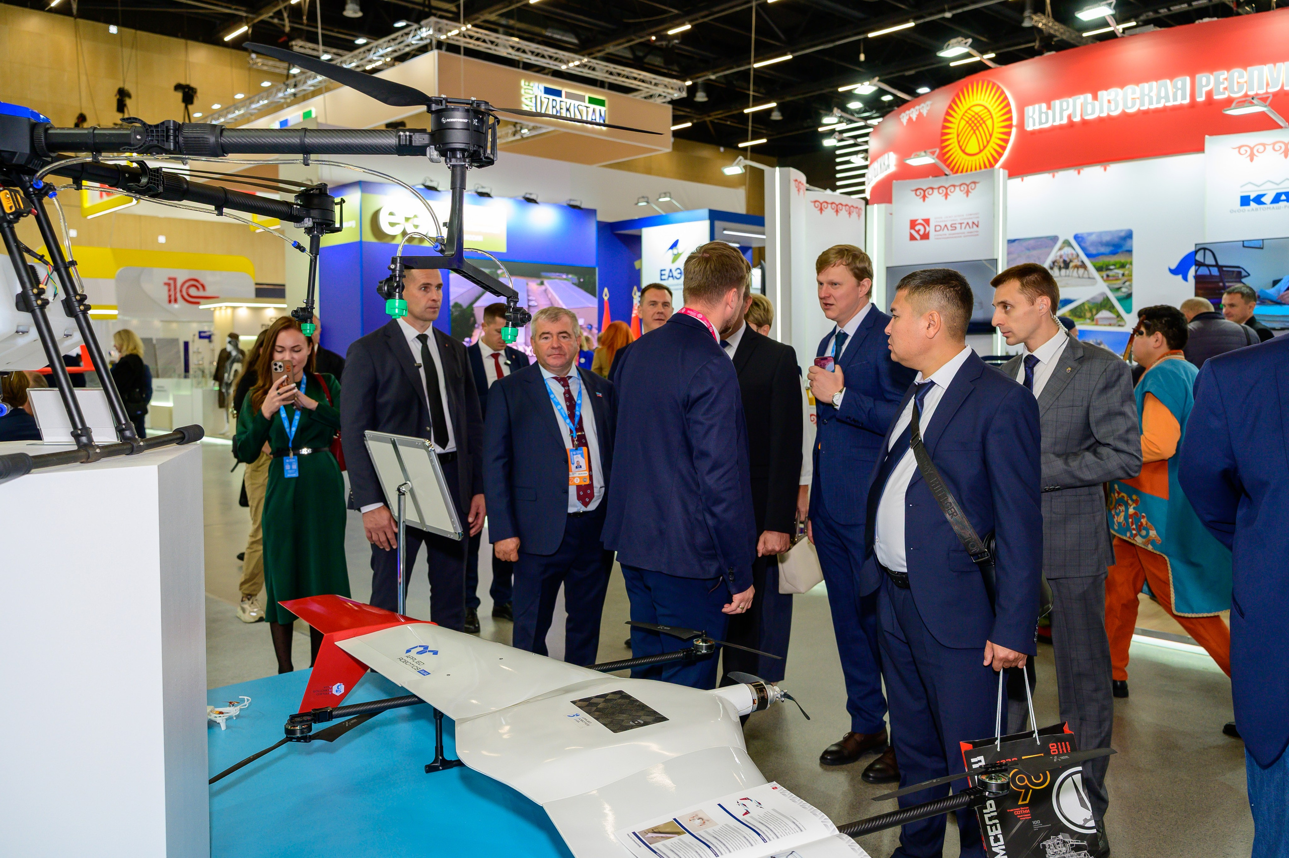 BigindustrialweekBelarus. Фотоуслуги, услуги фотографа, фотографирование важных событий