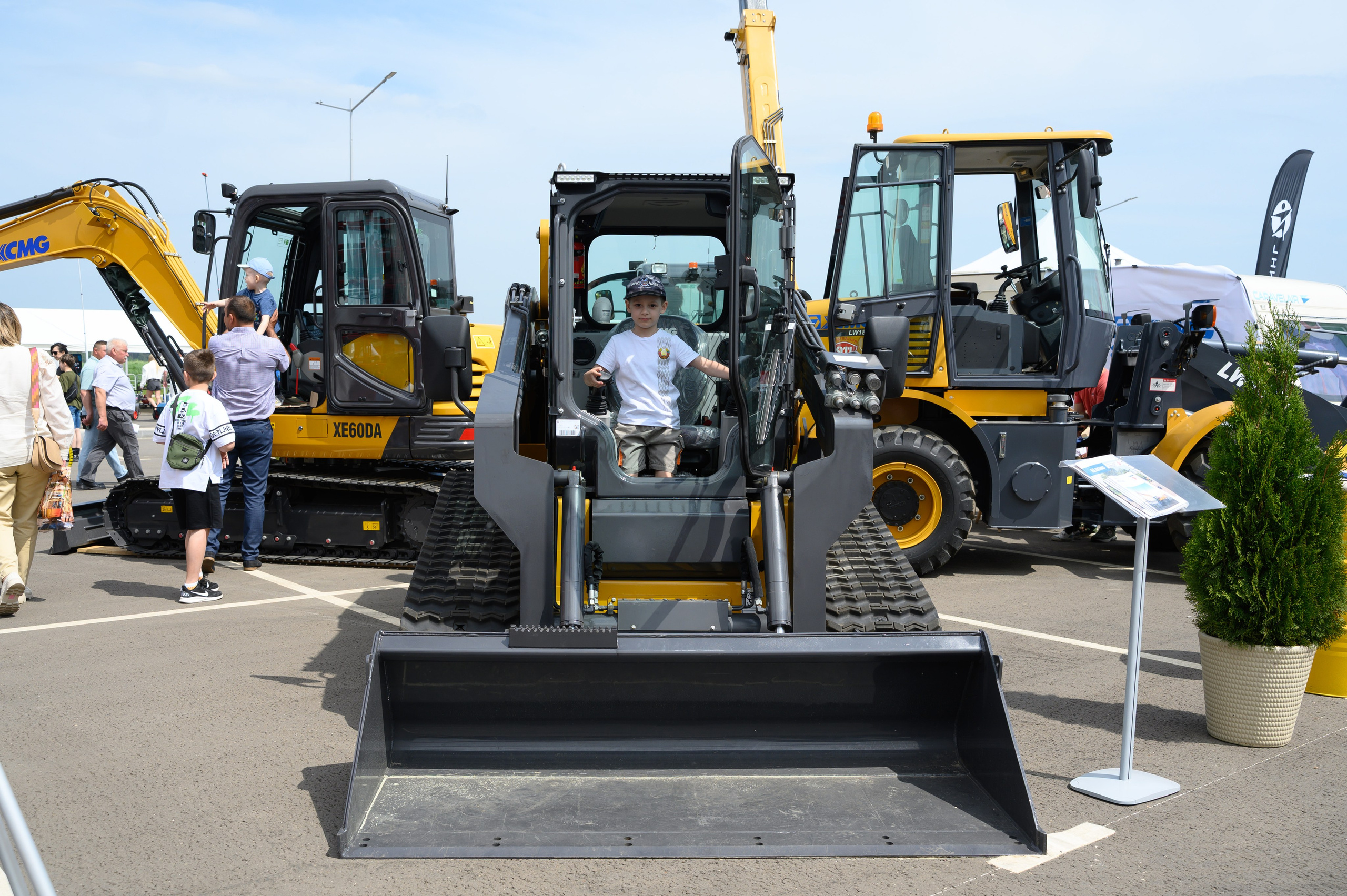 Агровыставка. Фотоуслуги, услуги фотографа, фотографирование важных событий