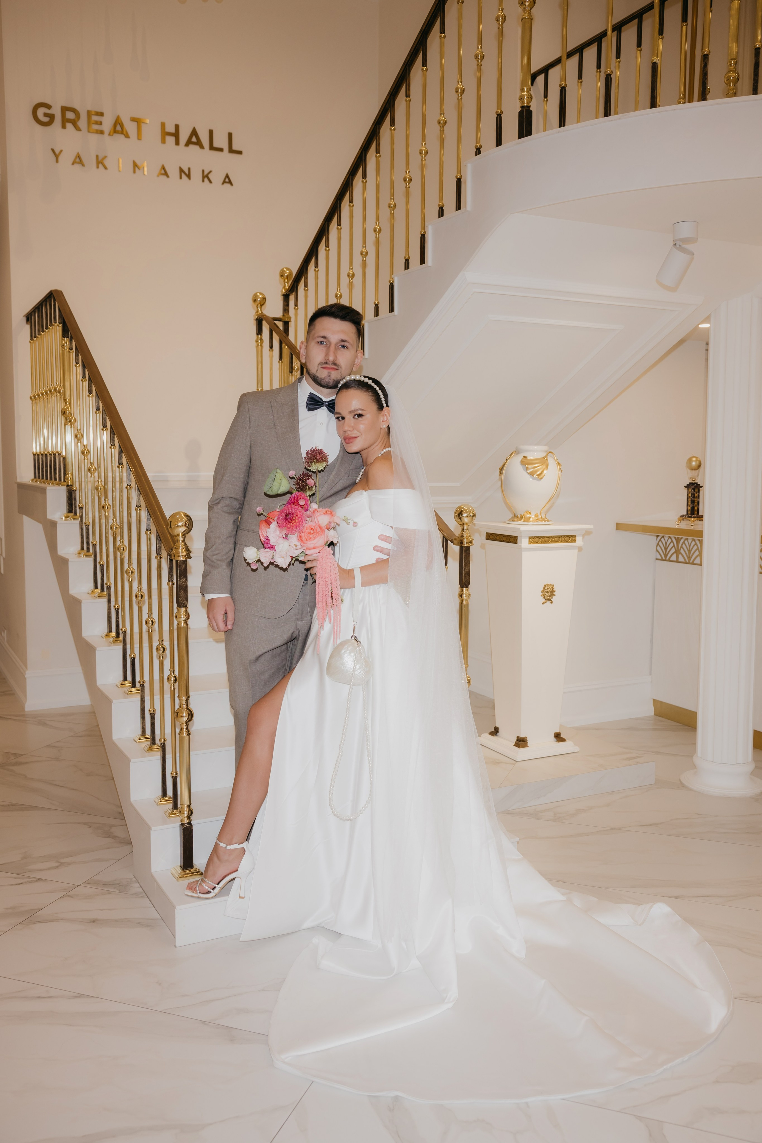 Свадебная фотосессия в отеле Soluxe Hotel Moscow. Свадебный фотограф в Москве Екатерина Гусева