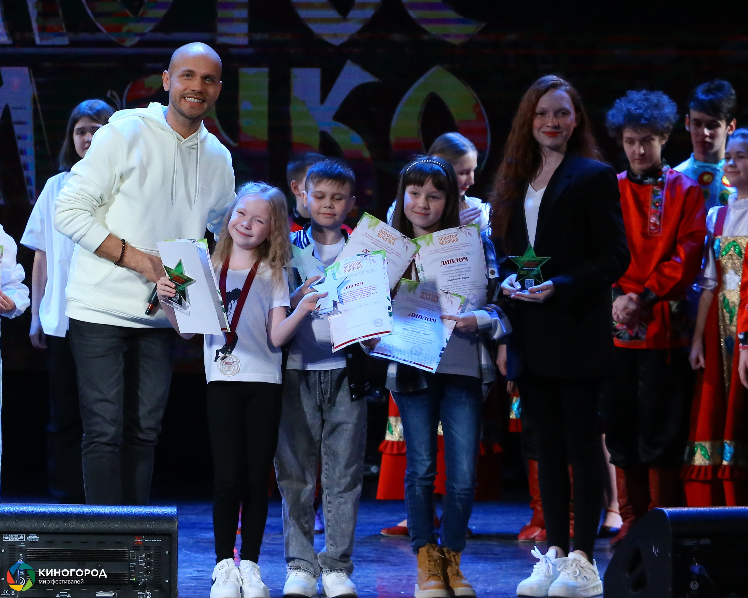 9 марта, награждение, г. Екатеринбург. Золотое яблочко