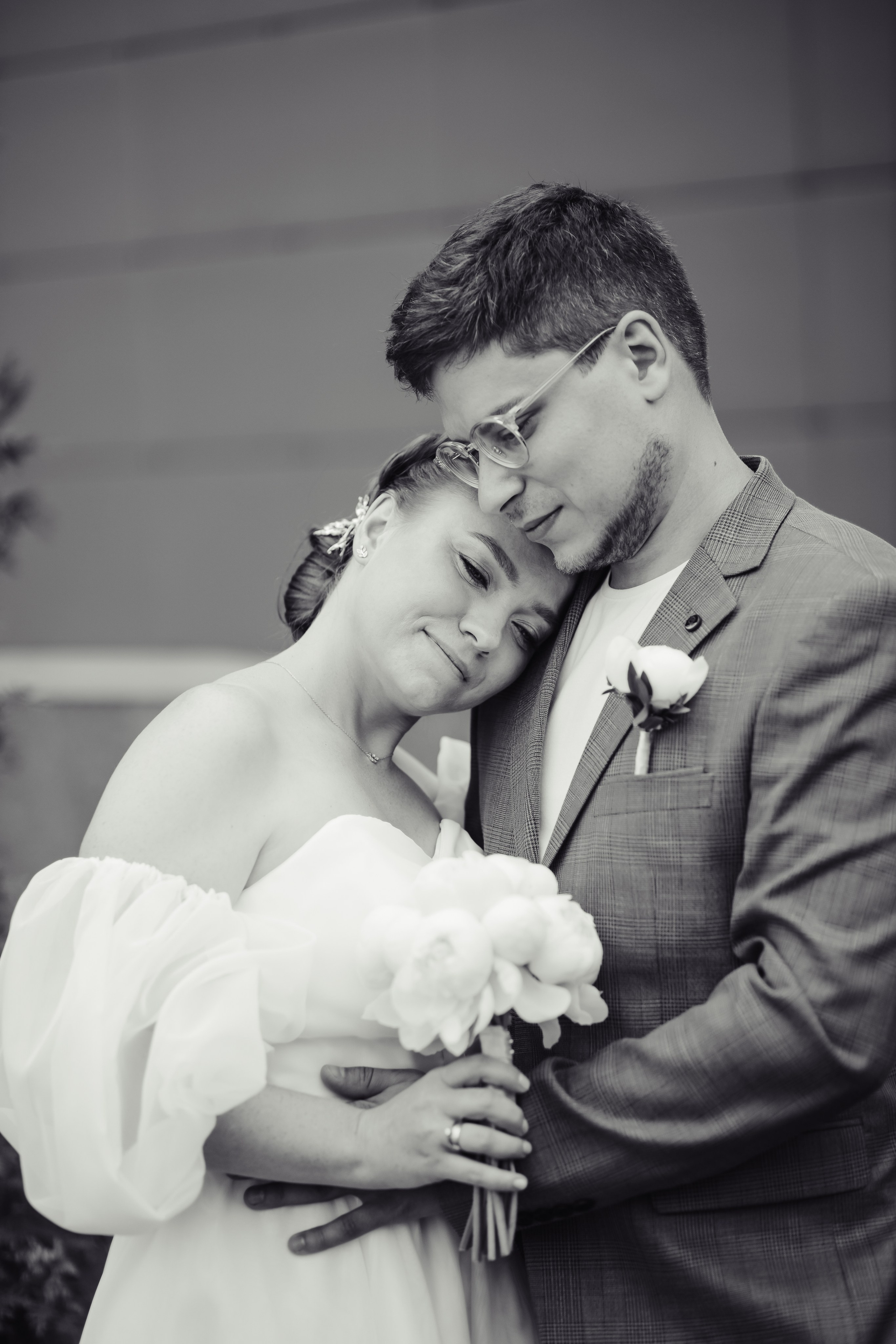 Евгения и Илья ЧБ. Свадебный фотограф в Москве Екатерина Огарская