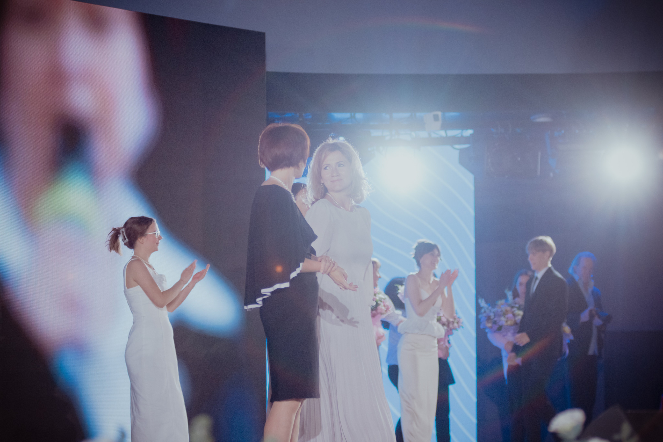 Выпускной 2025 ГБОУ г. Москвы «Школа № 1329». Фотограф и оператор в Москве Елизавета Коргалидзе