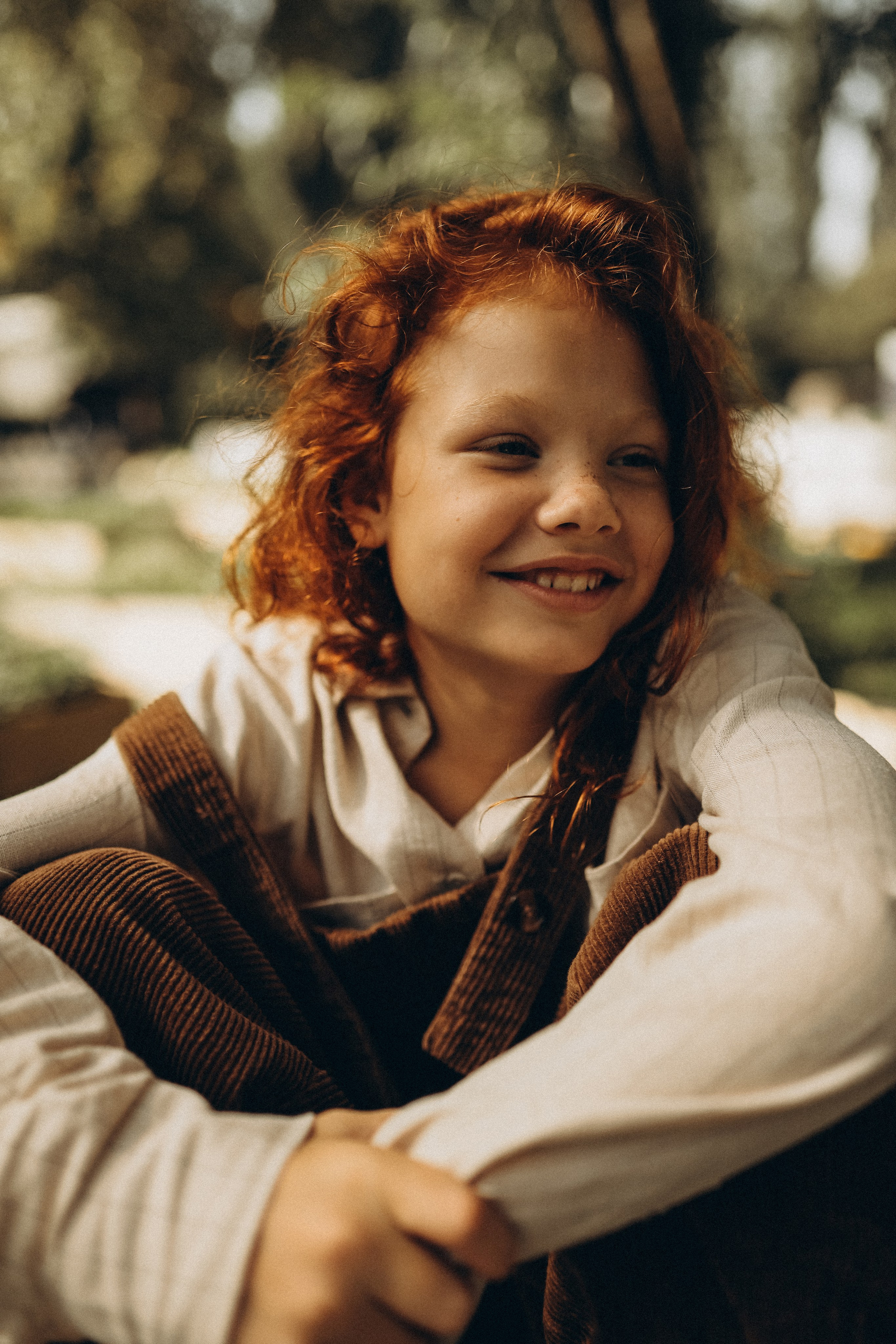 Дина и Миа в огороде. Семейный и детский фотограф в Москве Анастасия Меликова
