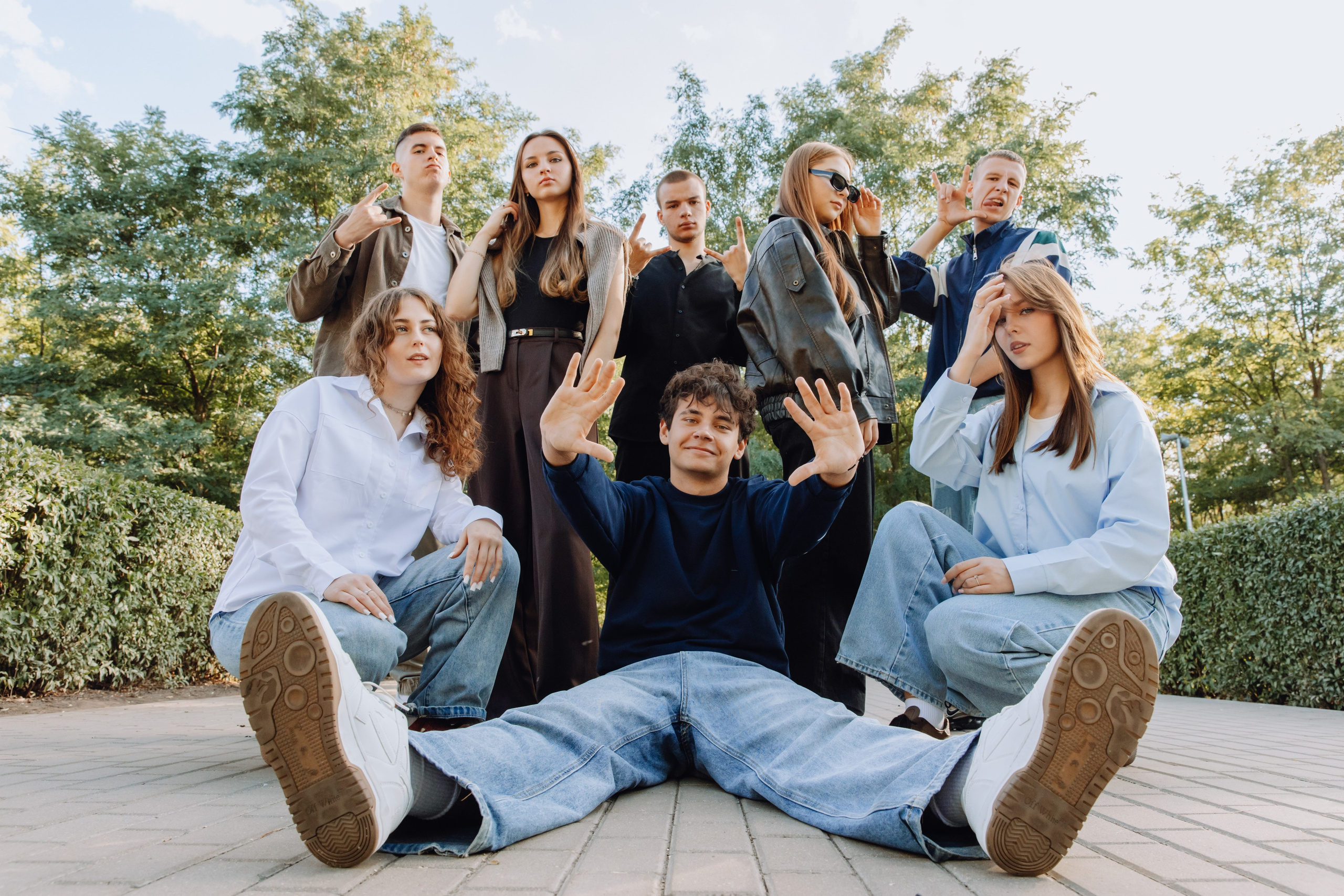 Школьные альбомы в Чернянке. Фотограф Максим Никонов