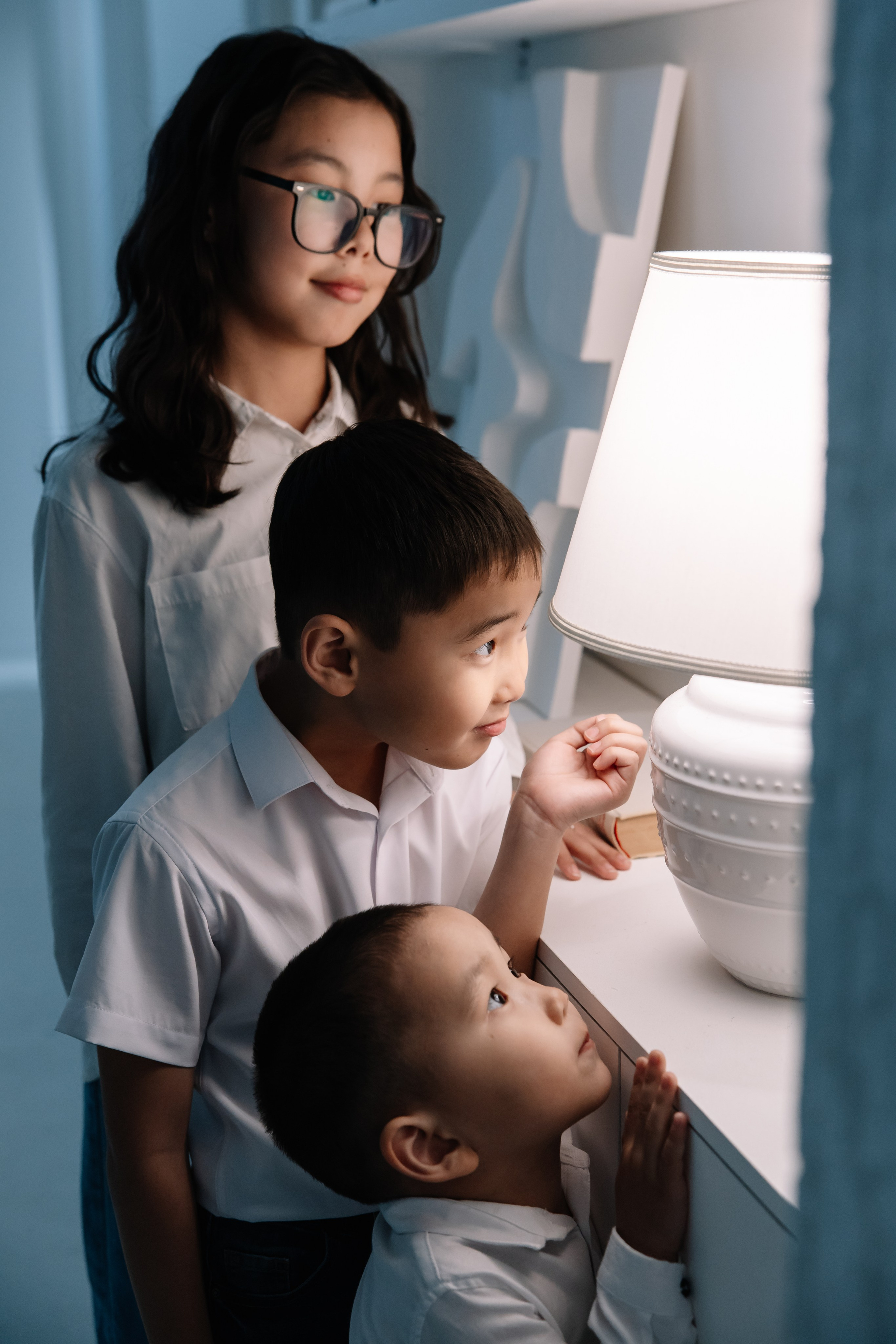 Семейная фотосессия в студии. Свадебный и семейный фотограф в Элисте Лиджик Сарлов