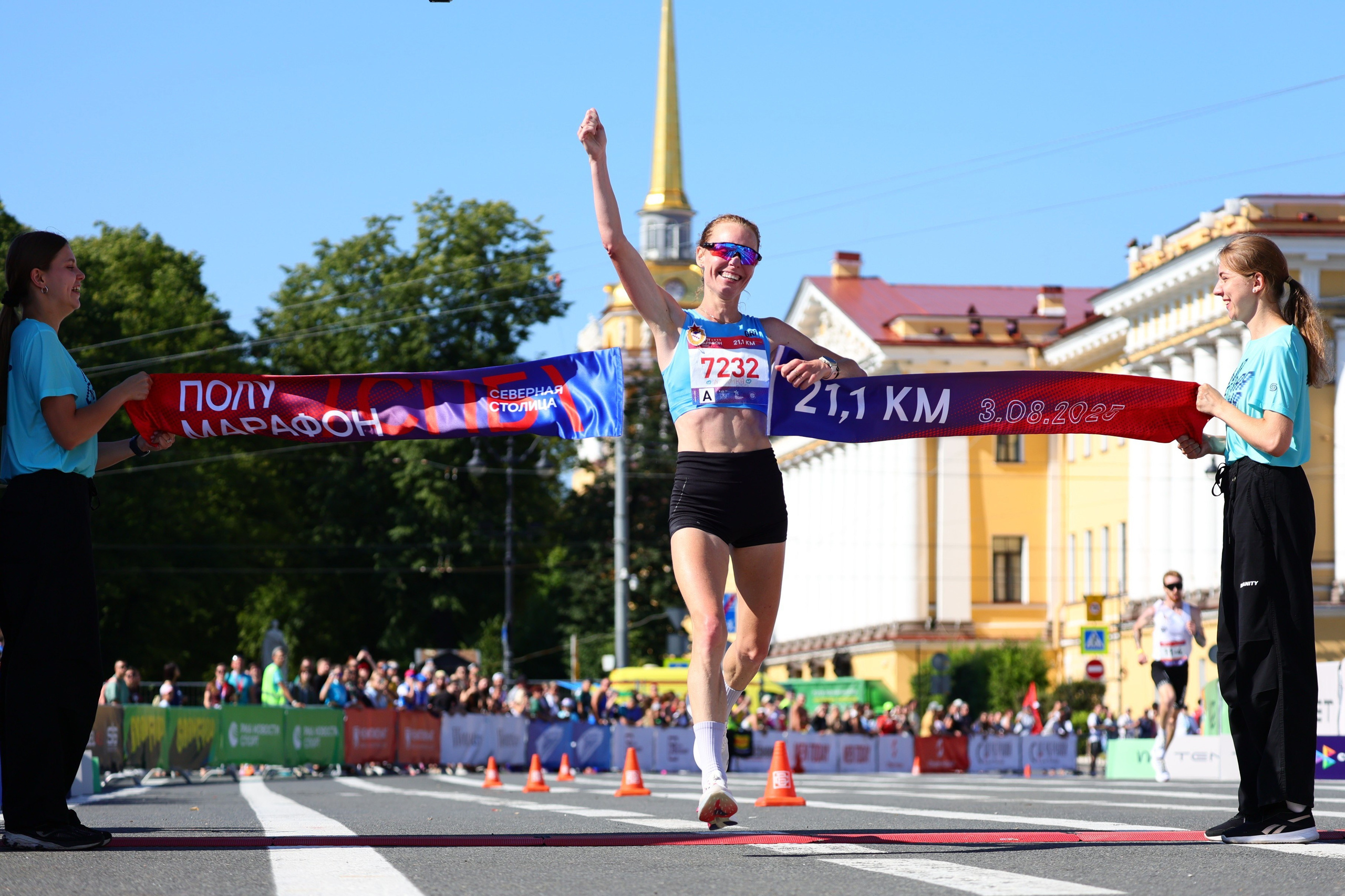 Полумарафон СПБ 2025. Спортивный фотограф в Санкт-Петербурге Илья Vacool
