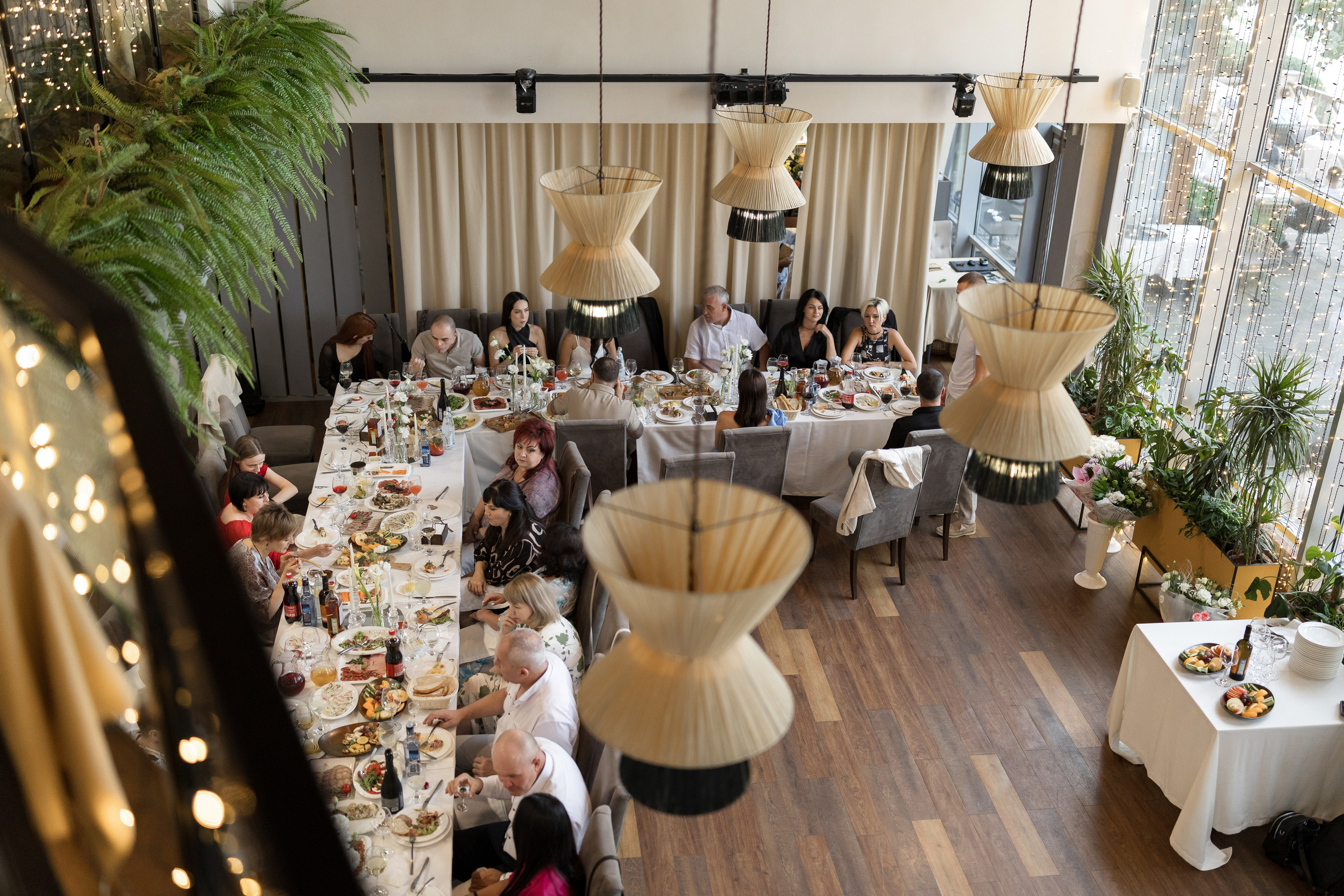 Свадебный ужин в Альбатросе. Анастасия Безуглова- свадебный фотограф в Таганроге