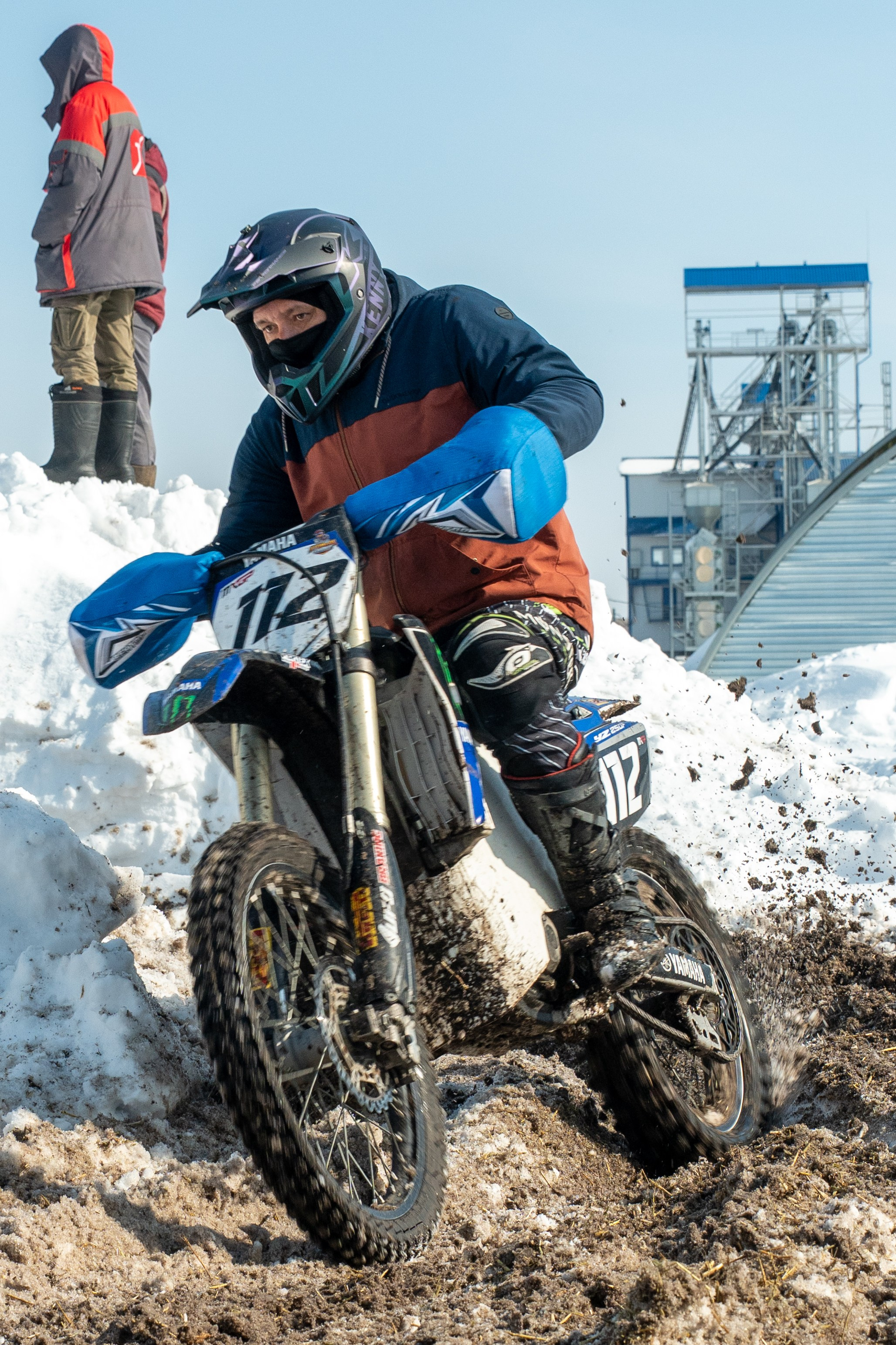 Мотокросс, закрытие зимнего сезона. Фотограф Артем Ларионов