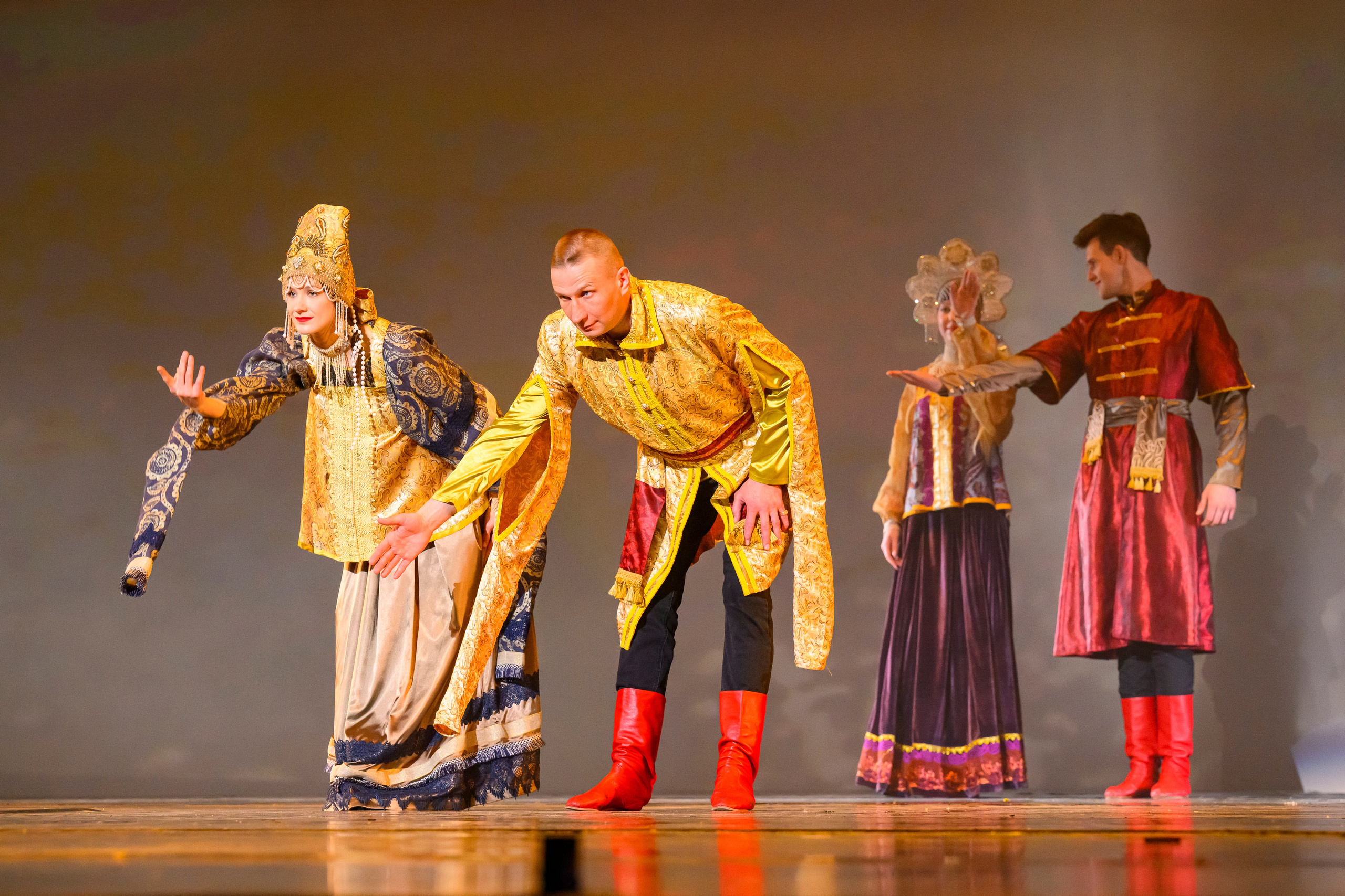 23 апреля, часть 1, БКЗ Октябрьский, г. Санкт-Петербург. Золотое яблочко