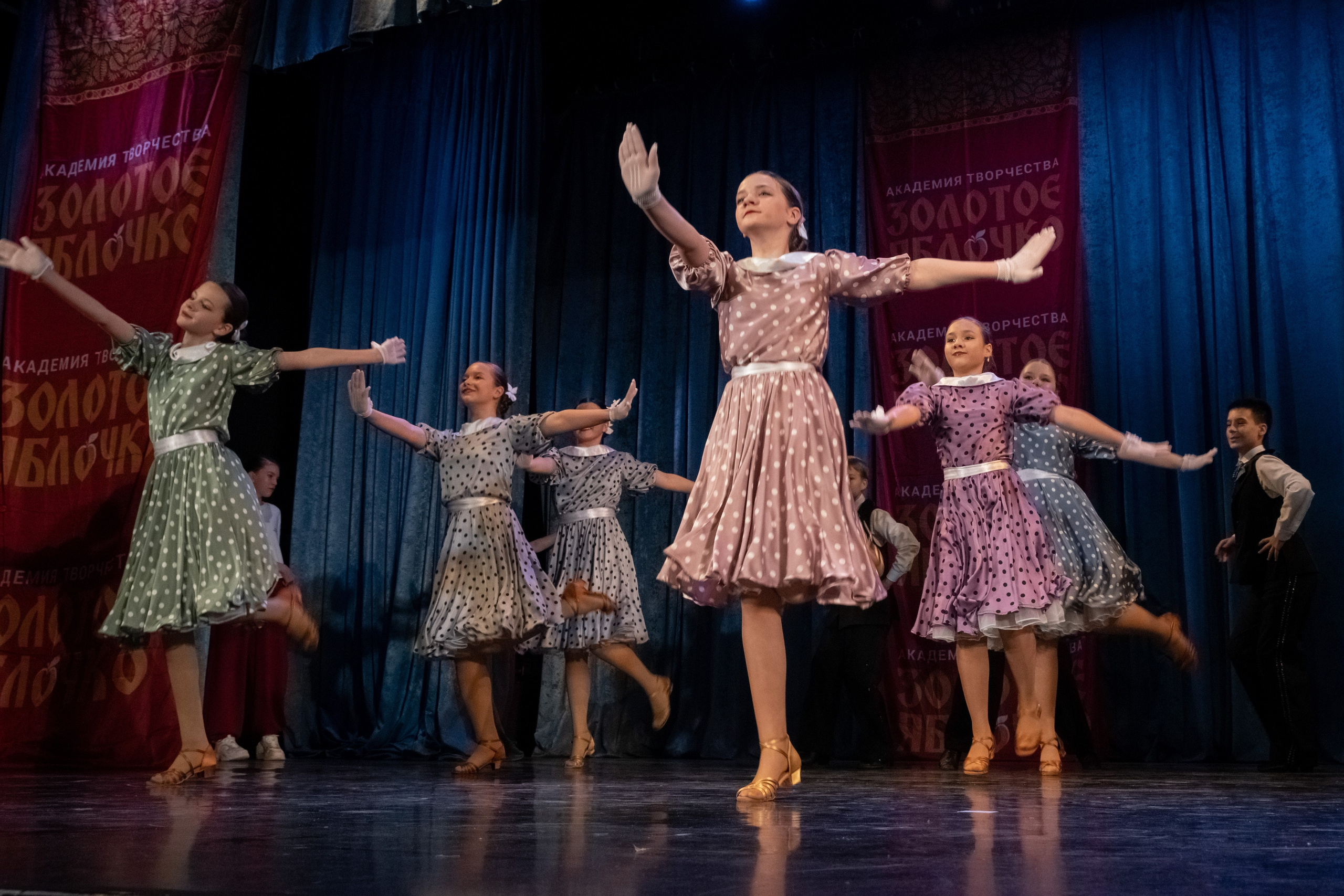 7 декабря, г. Выборг. Золотое яблочко