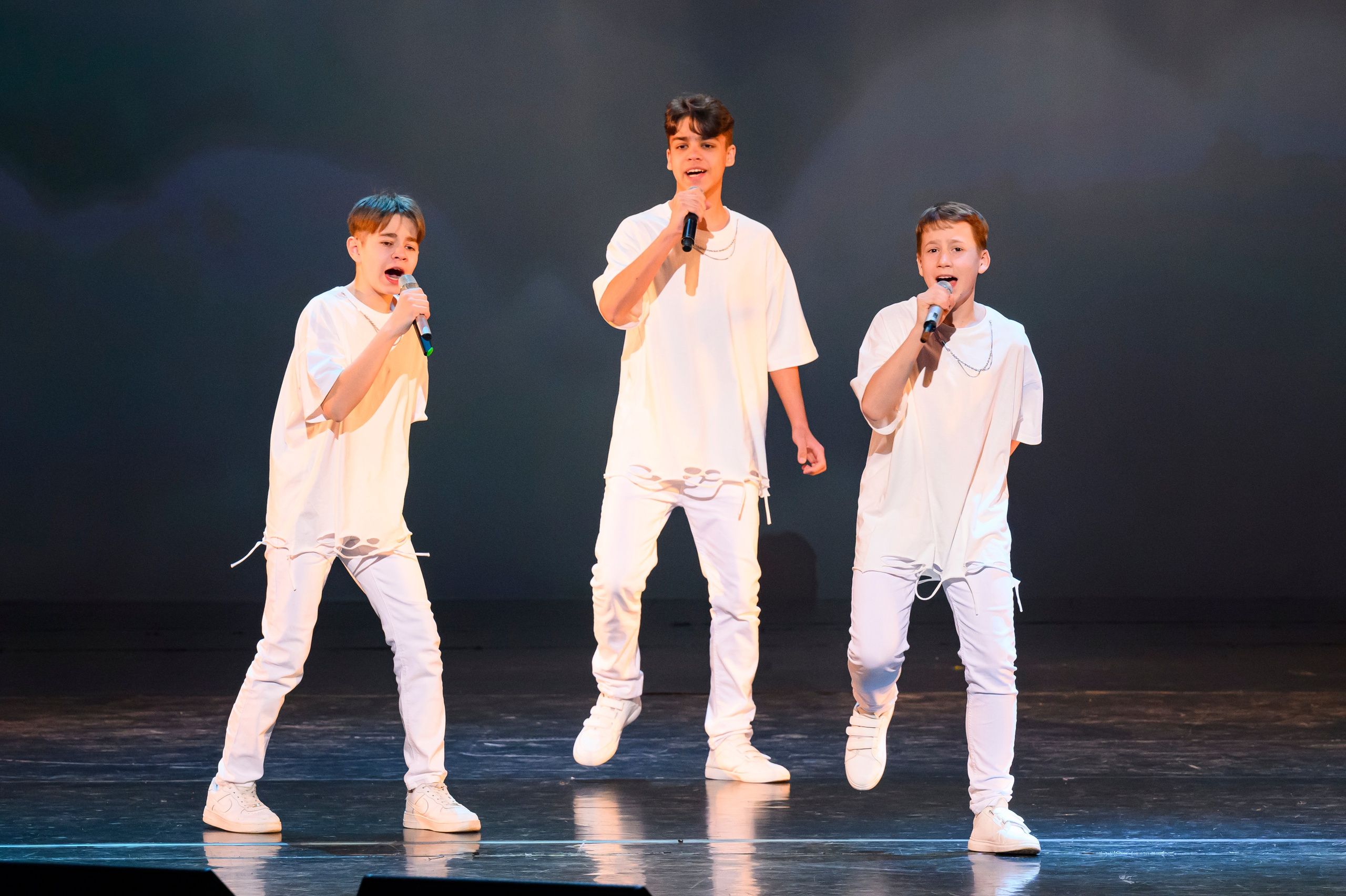 23 апреля, часть 1, БКЗ Октябрьский, г. Санкт-Петербург. Золотое яблочко