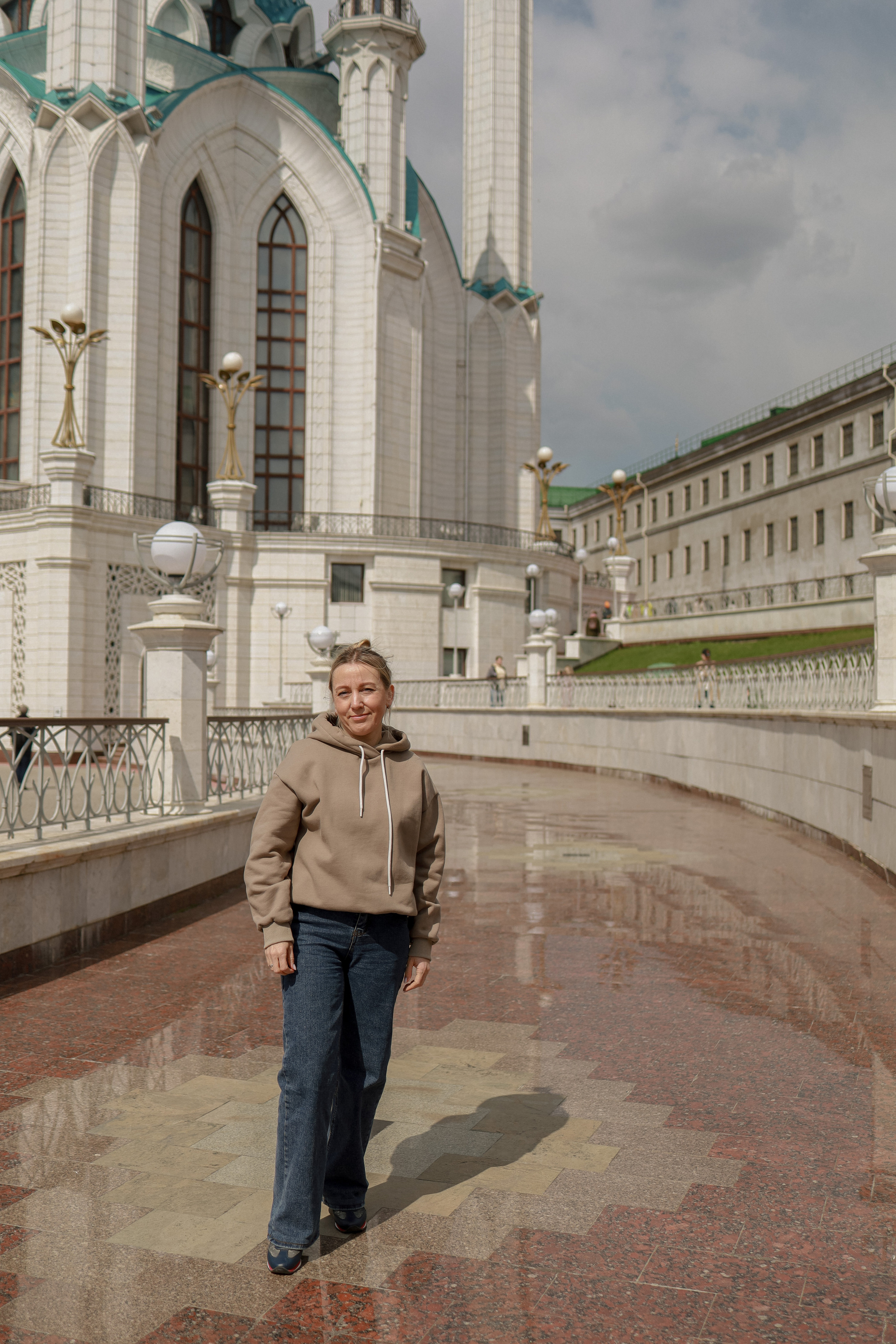 Нина, Саша, Аня и Юля. Фотографирую семьи, любовь и женский портрет