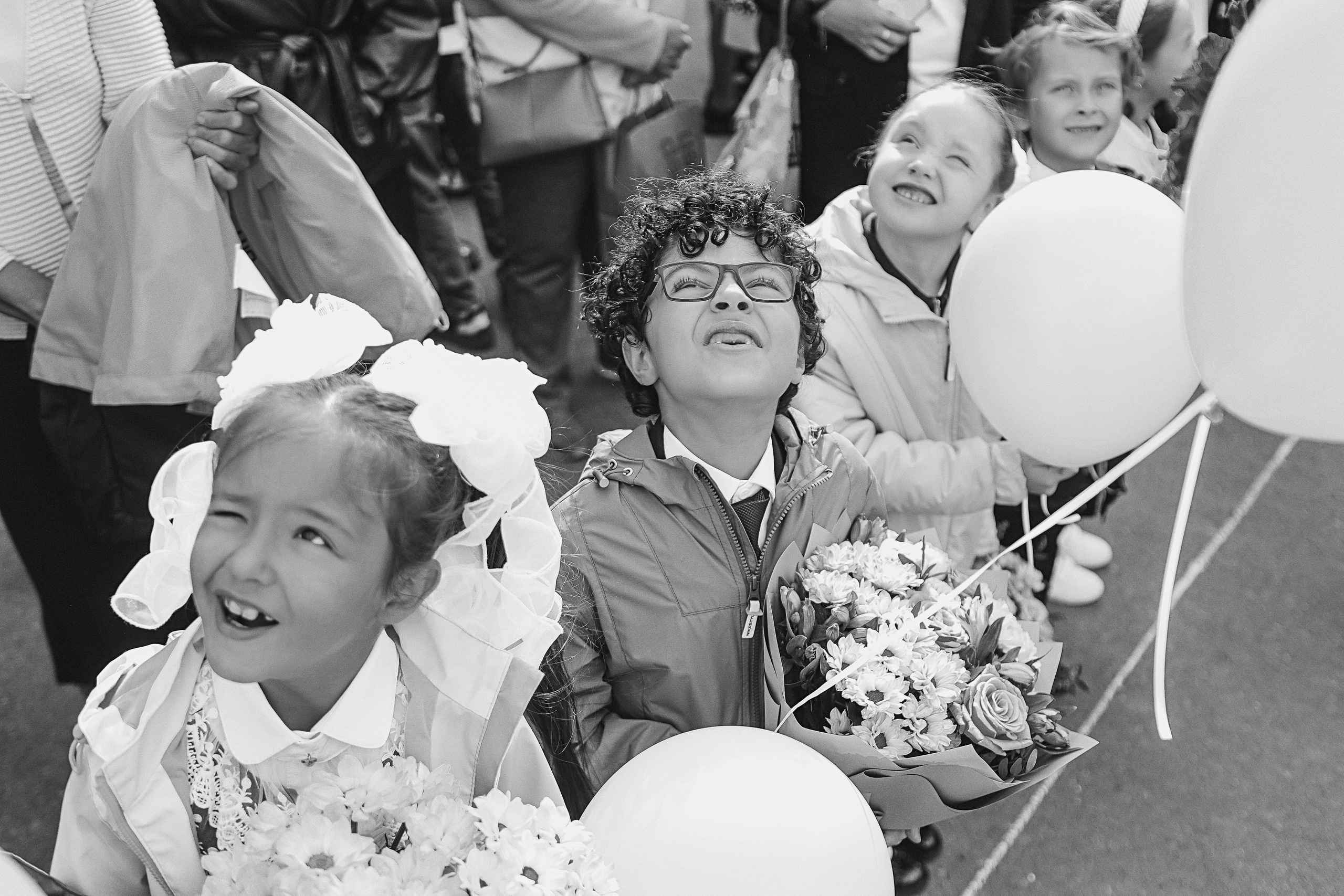 1 сентября линейка+кл час+портреты. Семейный фотограф Тюмень, фотограф на роды Салмина Мария