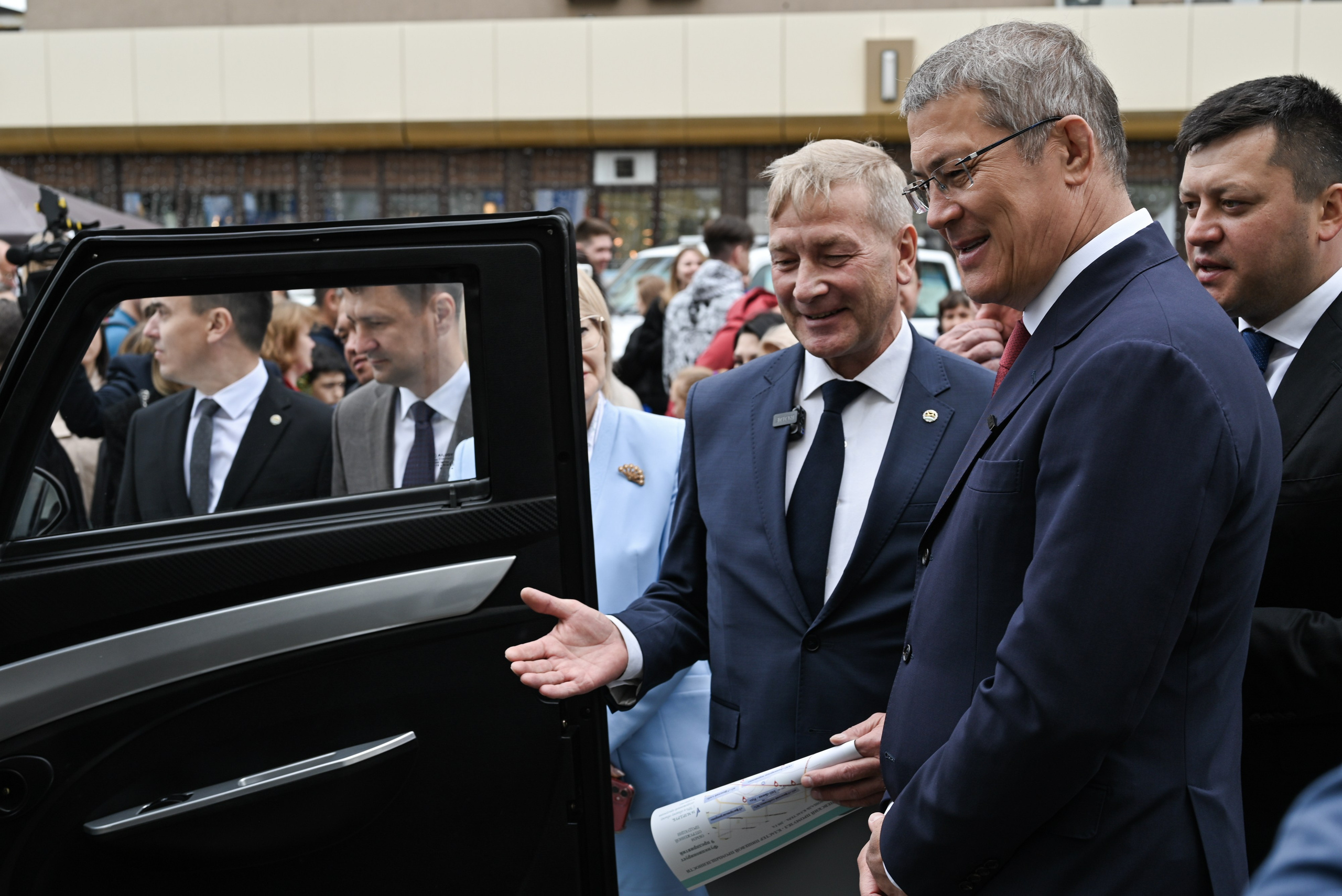 ЛУИДОР выставка. Свадебный и семейный фотограф в Уфе Александров Максим
