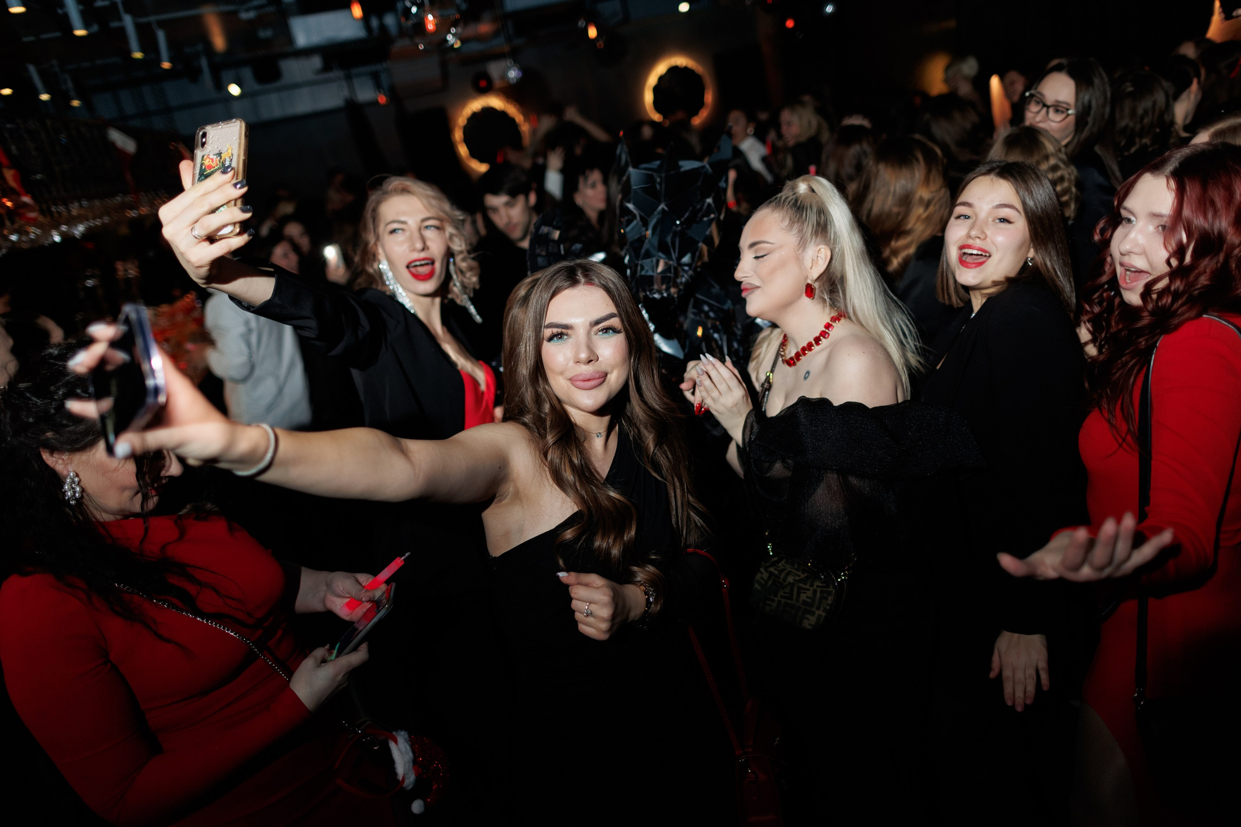 New Year Подружки 23/2024. Свадебный, портретный и репортажный фотограф Дмитрий Карпов