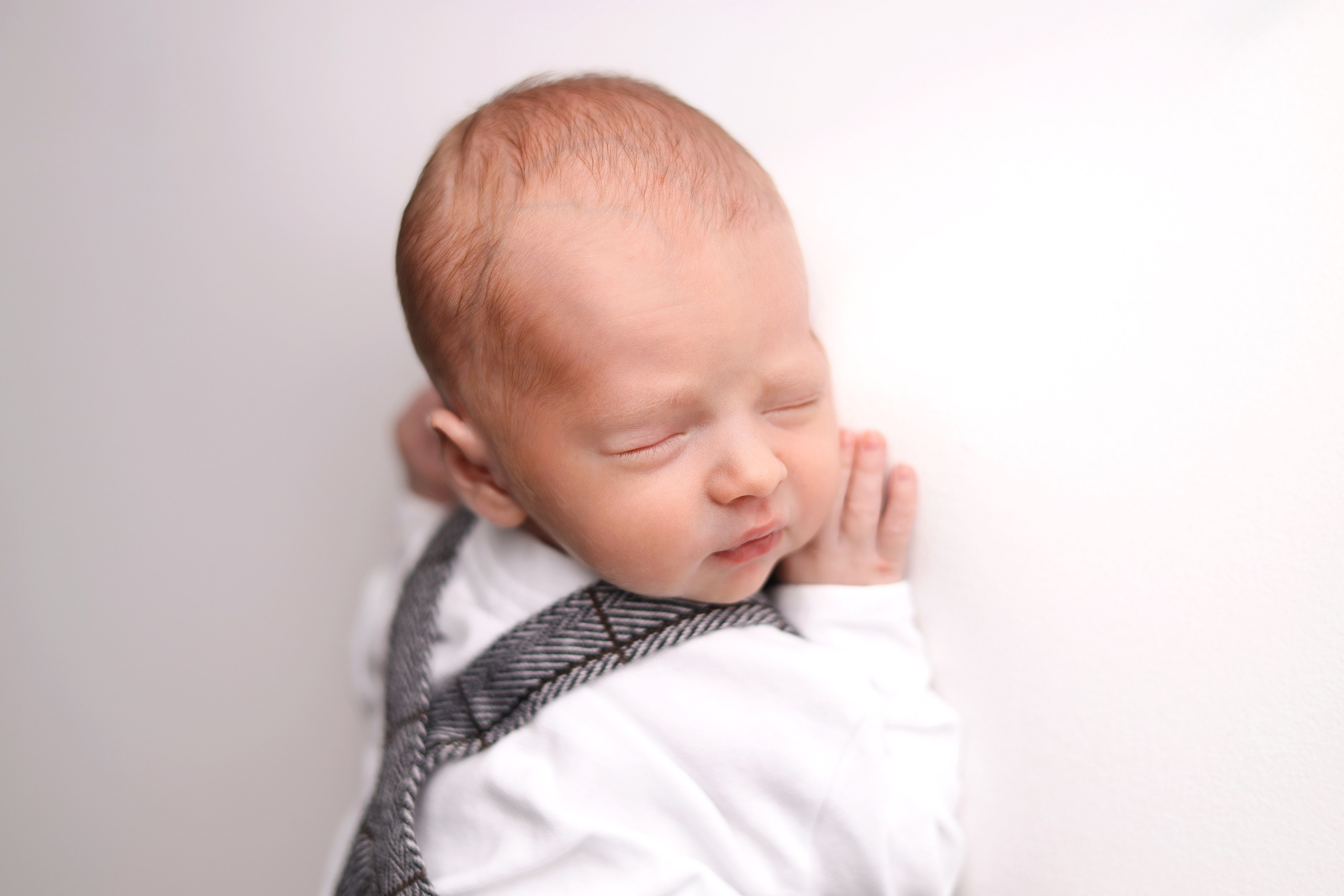 Ньюборн съемка Саввы. Фотограф новорожденных Столярова Светлана. Фотограф новорожденных Москва. Ньюборн фотограф Москва